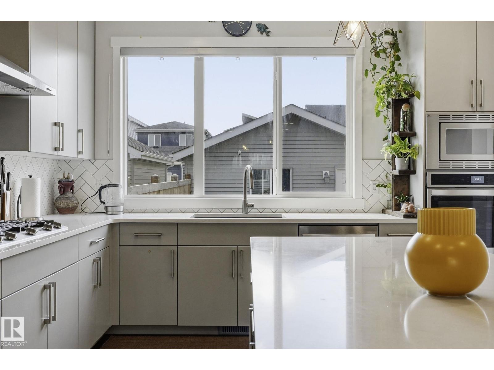2116 159 St Sw Property Photo 12