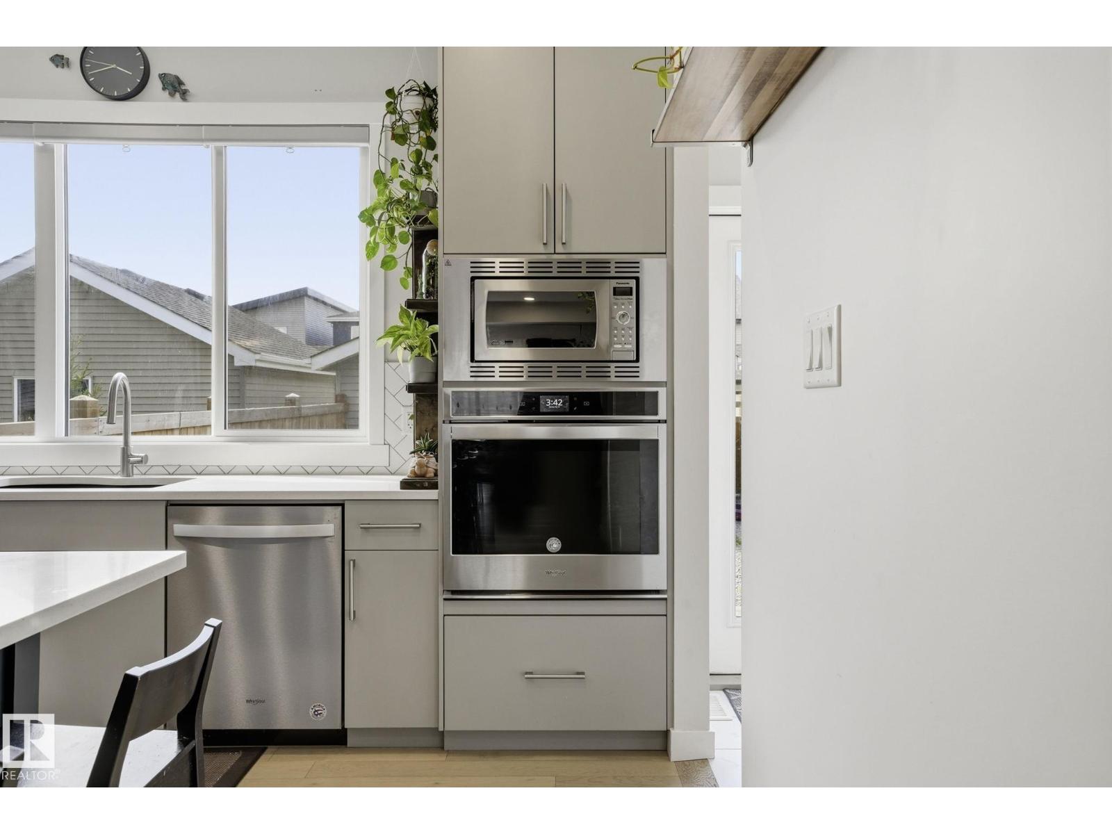 2116 159 St Sw Property Photo 13