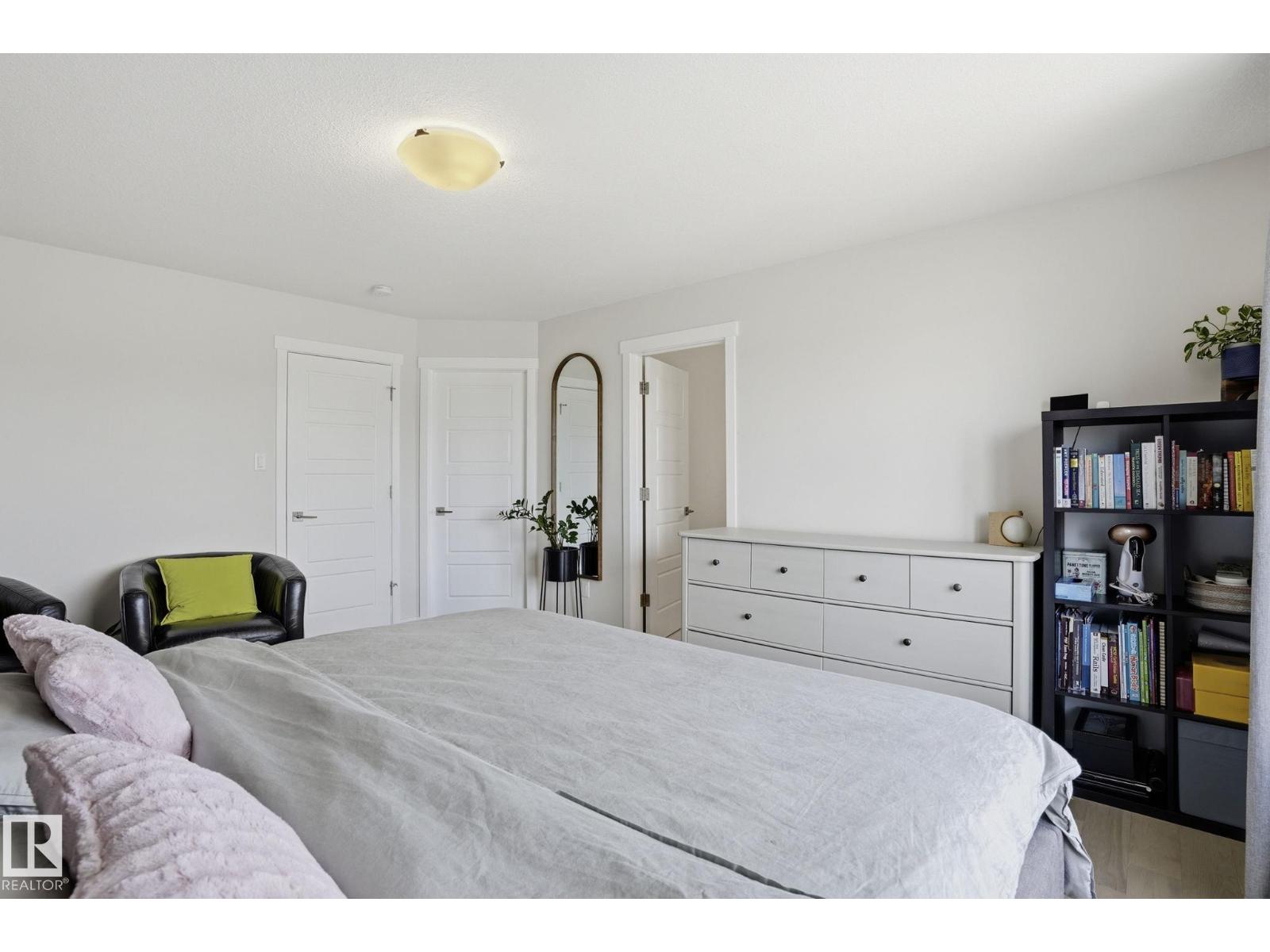 2116 159 St Sw Property Photo 18