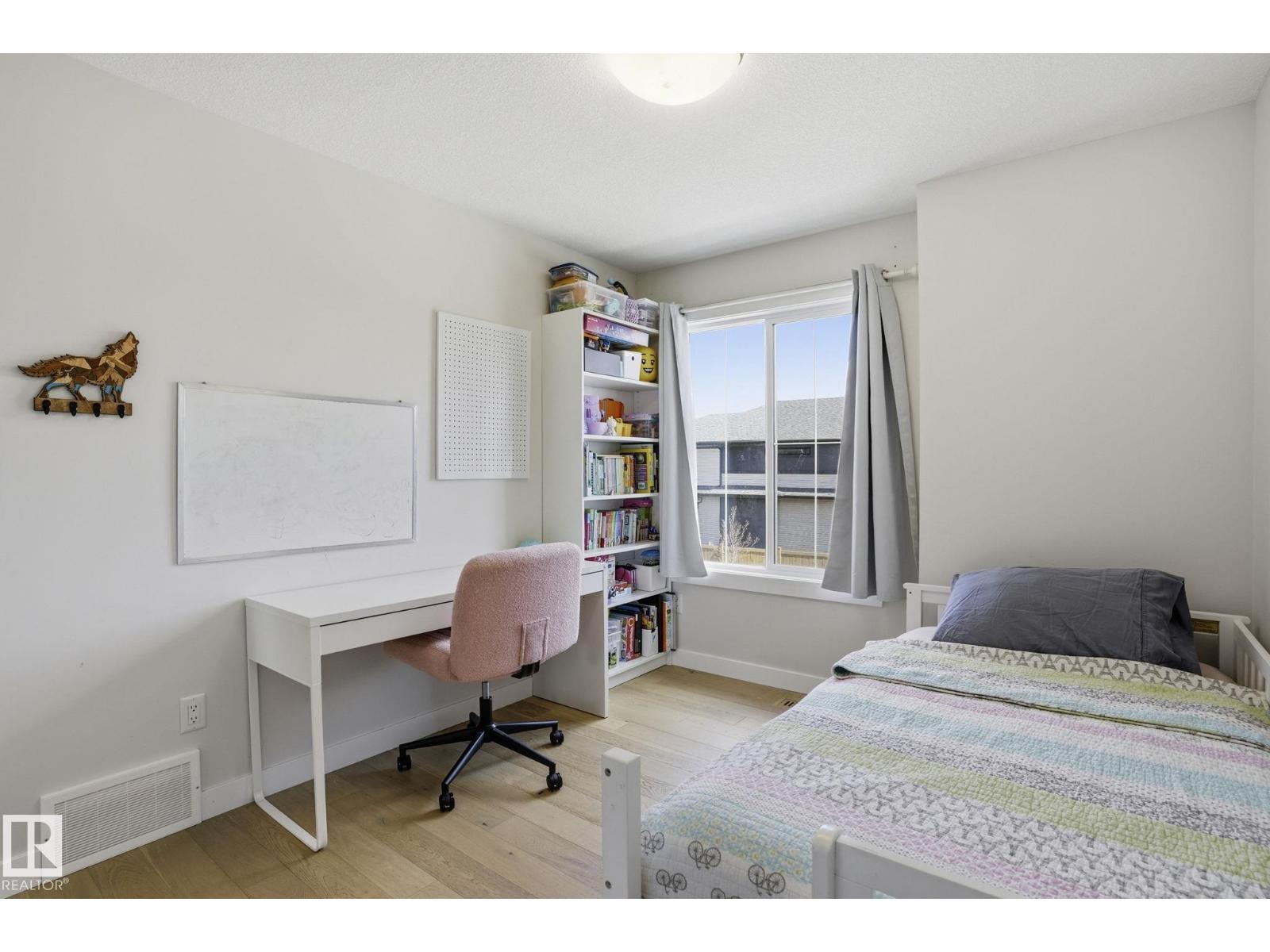 2116 159 St Sw Property Photo 23