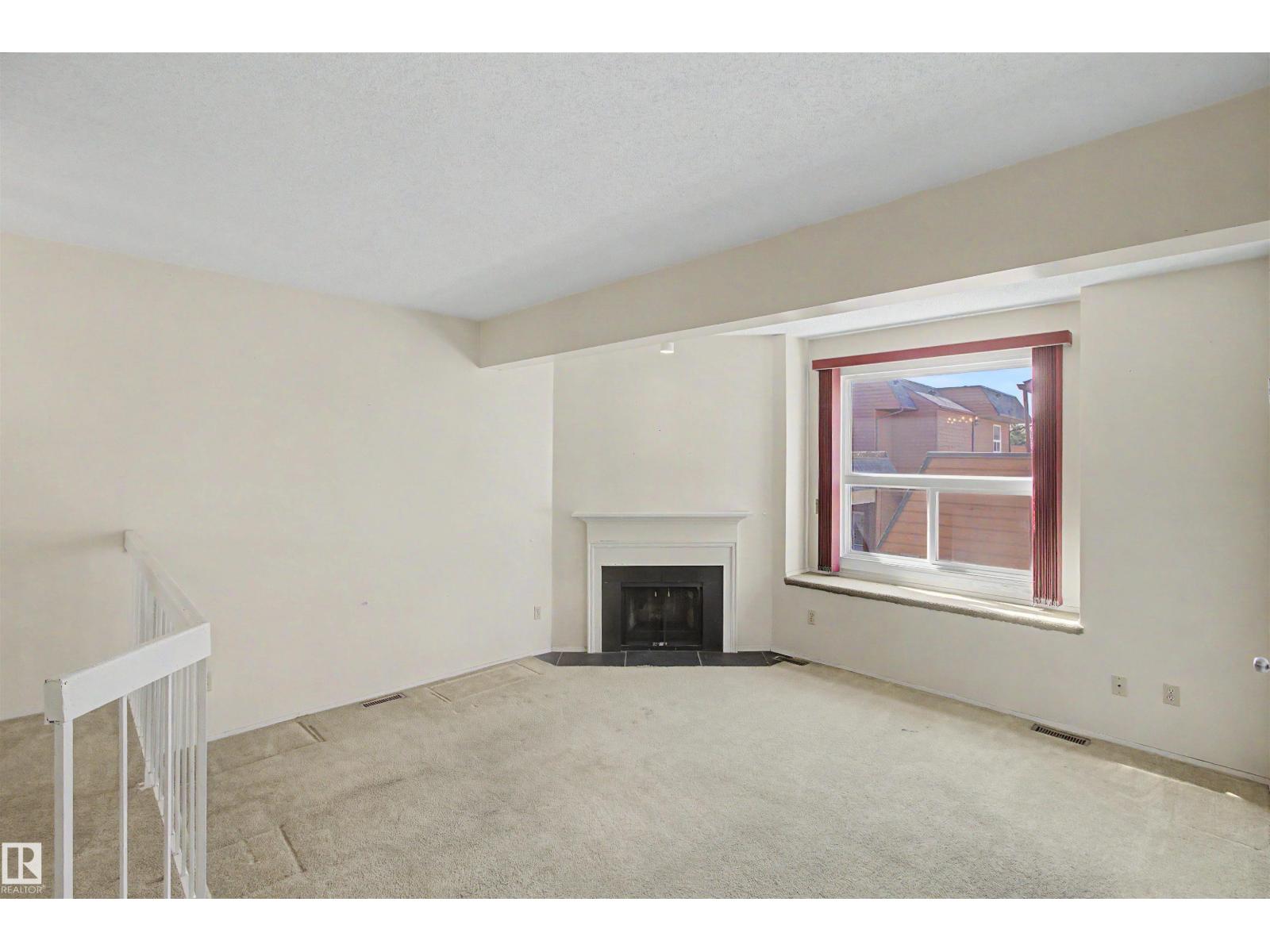 5953 40 Av Nw Property Photo 3