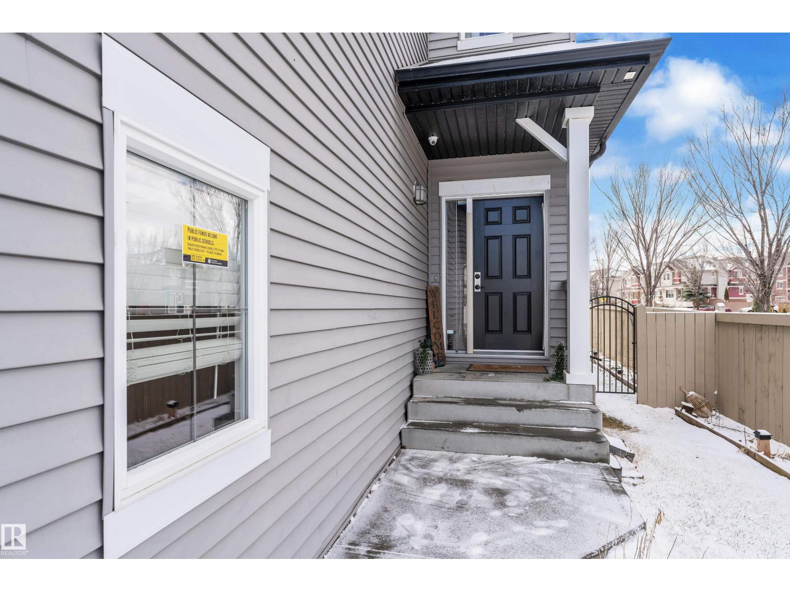 6159 12 Av Sw Property Photo 3