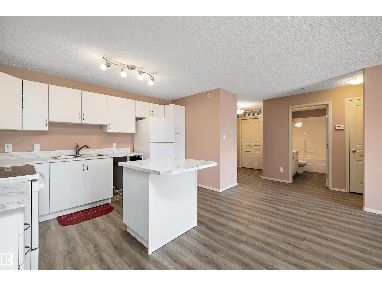 #406 16035 132 St Nw Property Photo 10