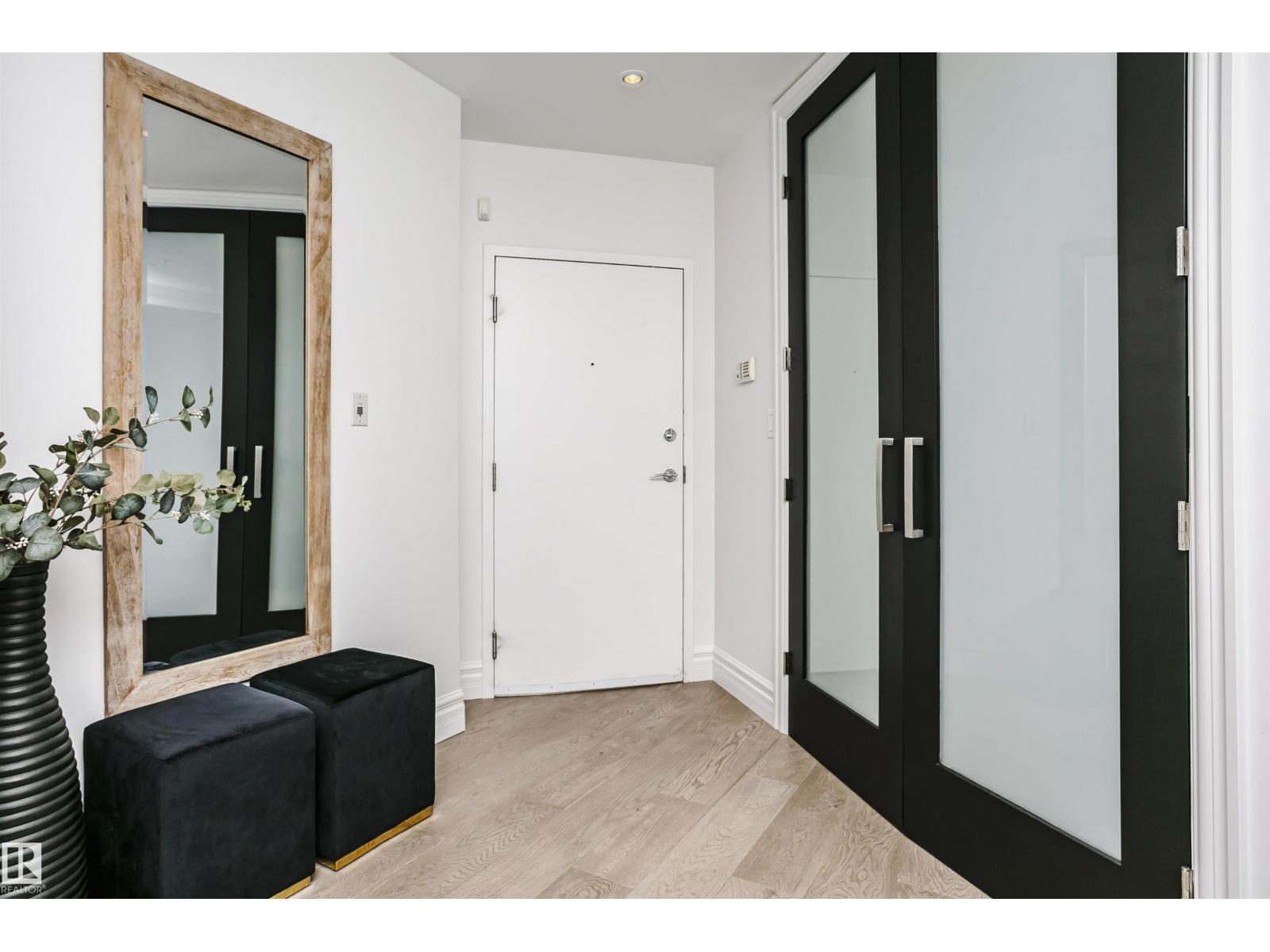 #2104 9020 Jasper Av Nw Property Photo 12