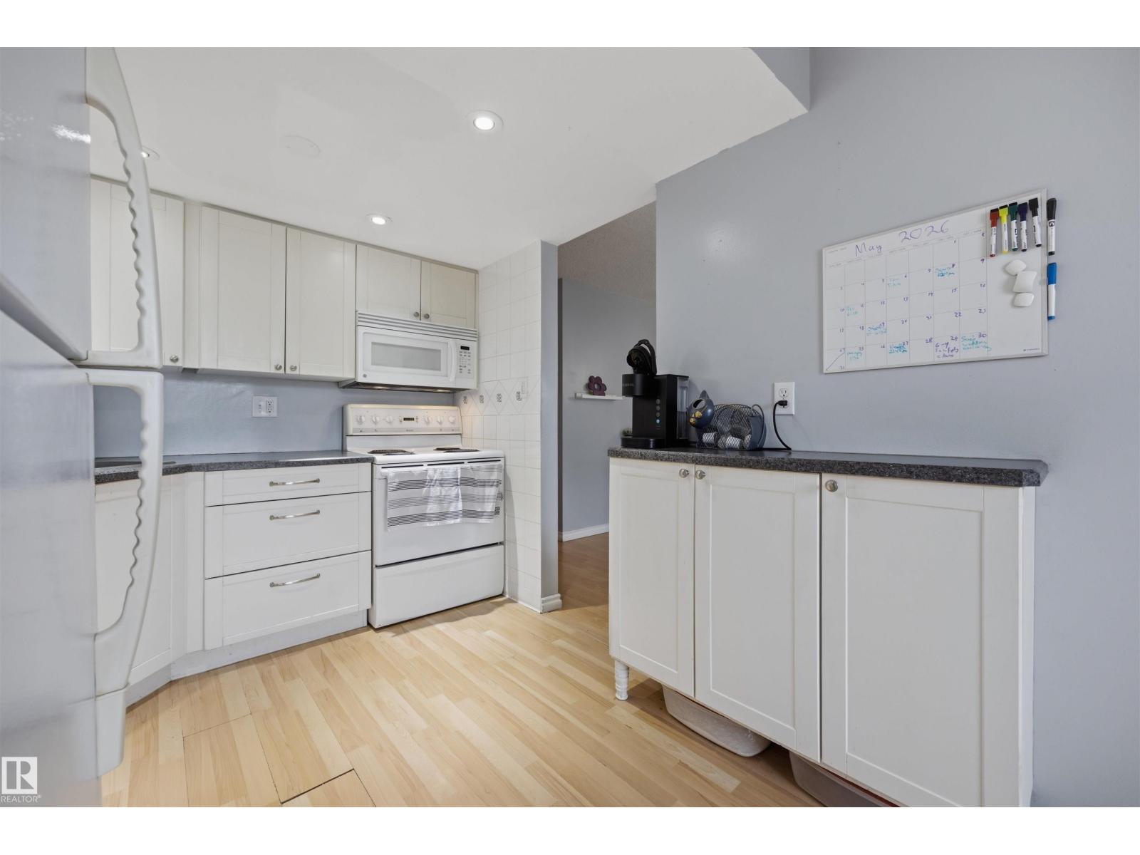 #3 18315 89 Av Nw Property Photo 11