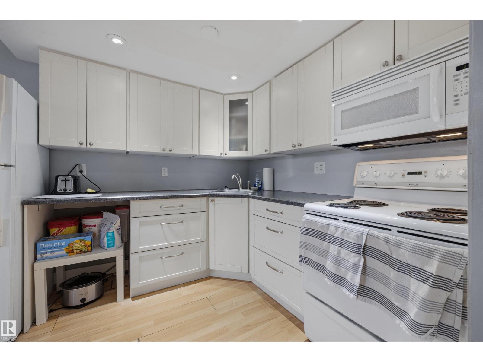 #3 18315 89 Av Nw Property Photo 13