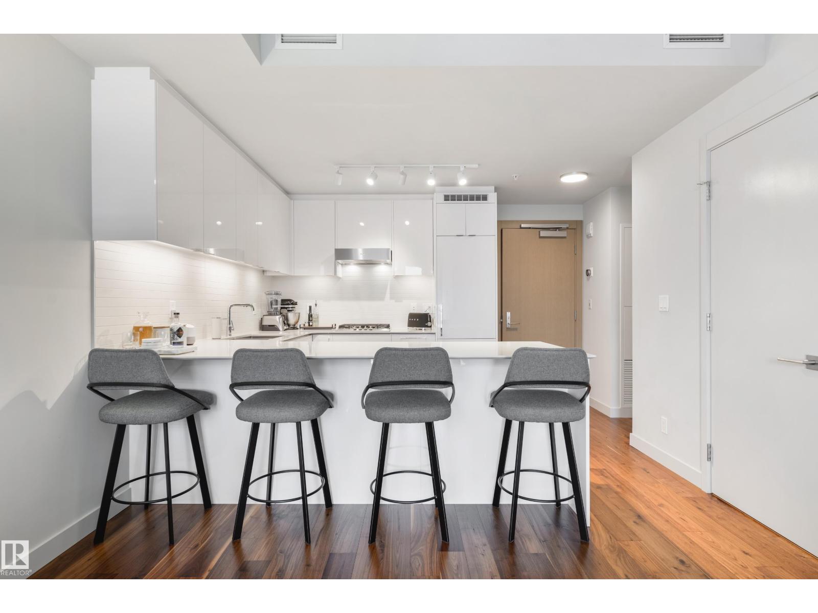 #4103 10360 102 St Nw Property Photo 1