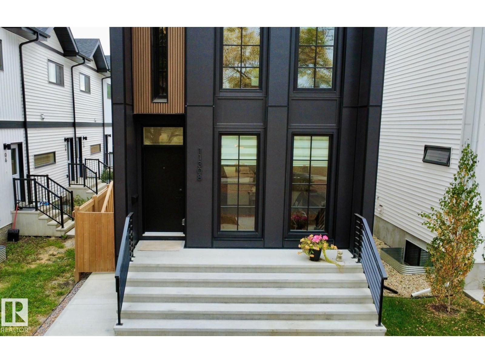 11308 128 St Nw Property Photo 2