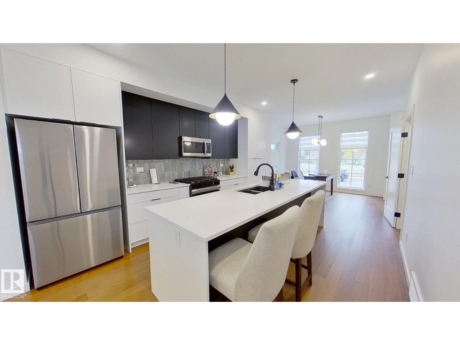 11308 128 St Nw Property Photo 3
