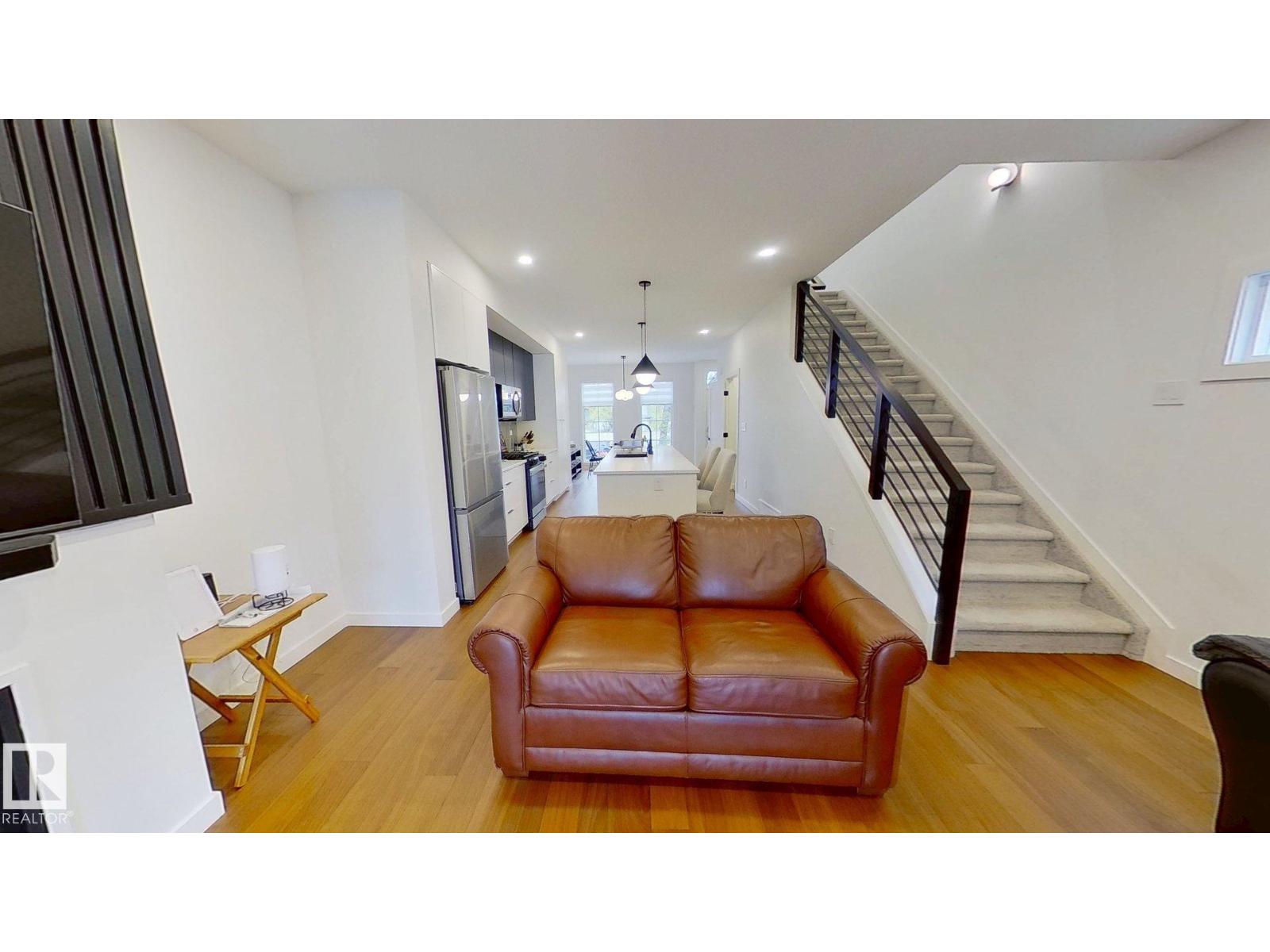 11308 128 St Nw Property Photo 7