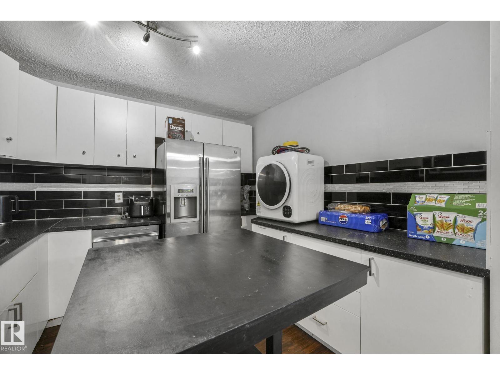 #a7 2808 116 St Nw Property Photo 14