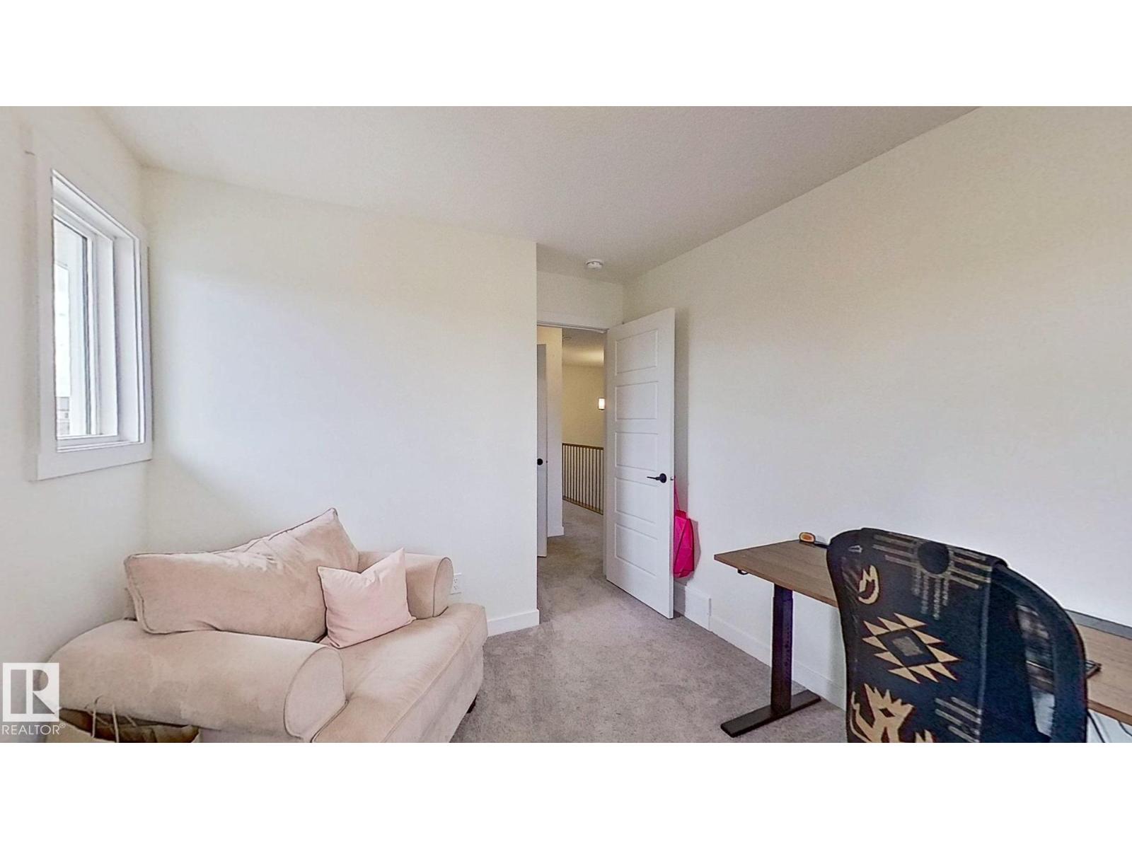 37 Emberside Link Property Photo 17
