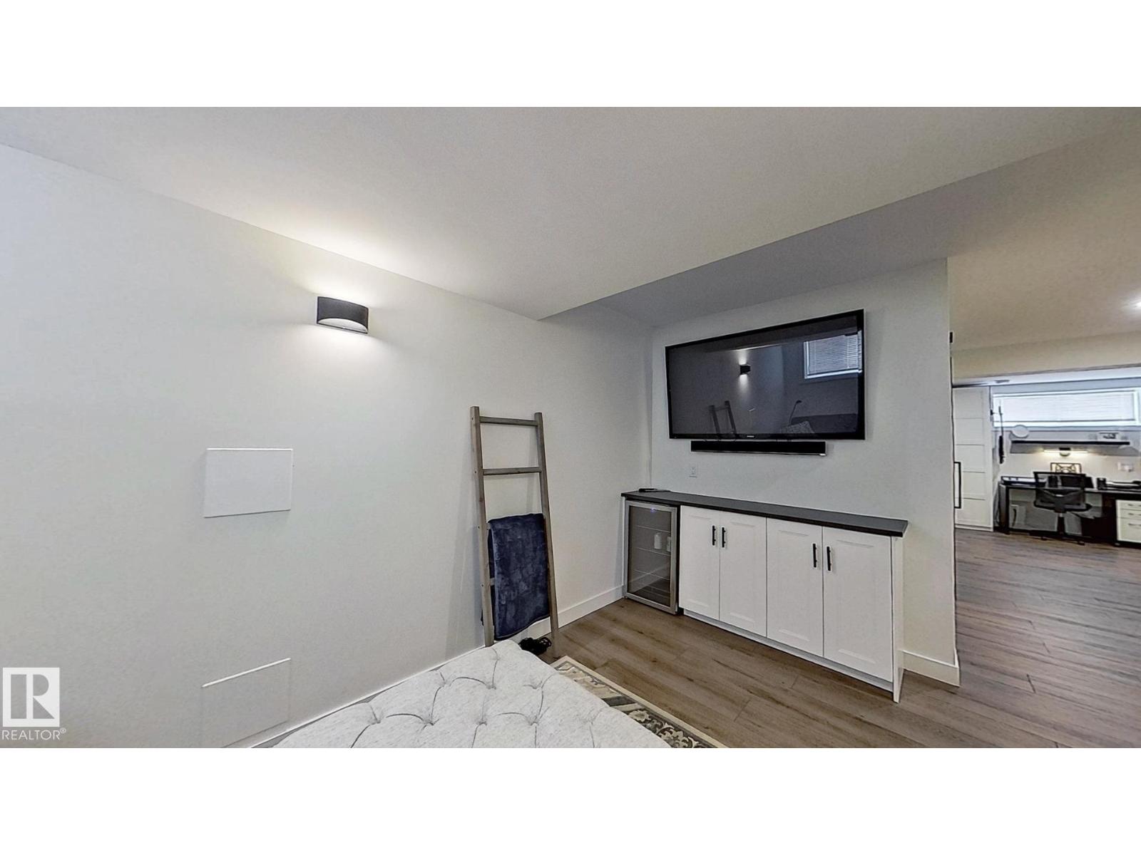 37 Emberside Link Property Photo 29