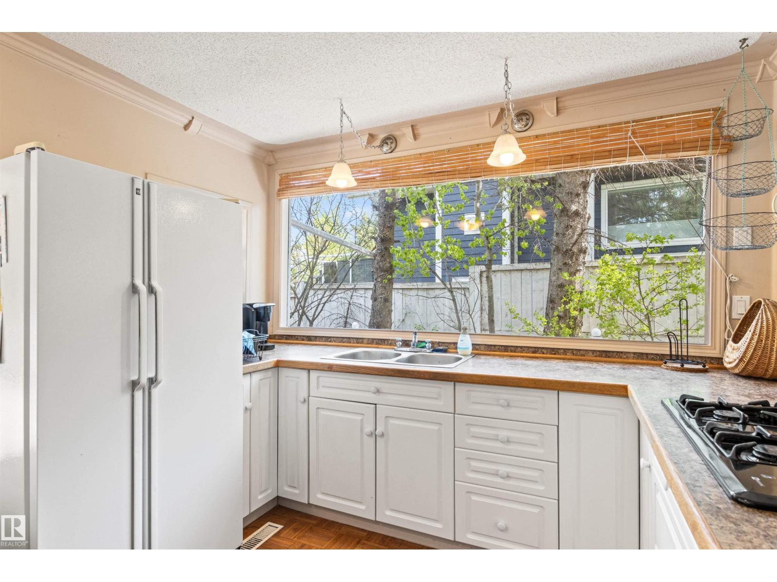 32 Marine Drive Property Photo 13