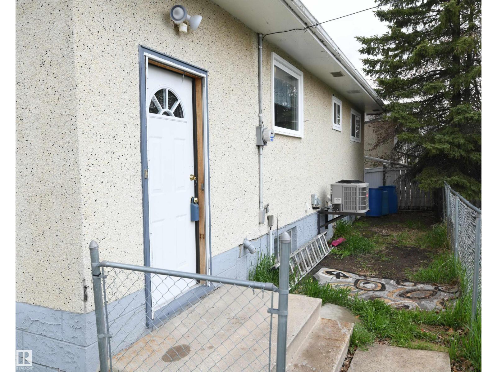 30 Prince Dr Property Photo 2