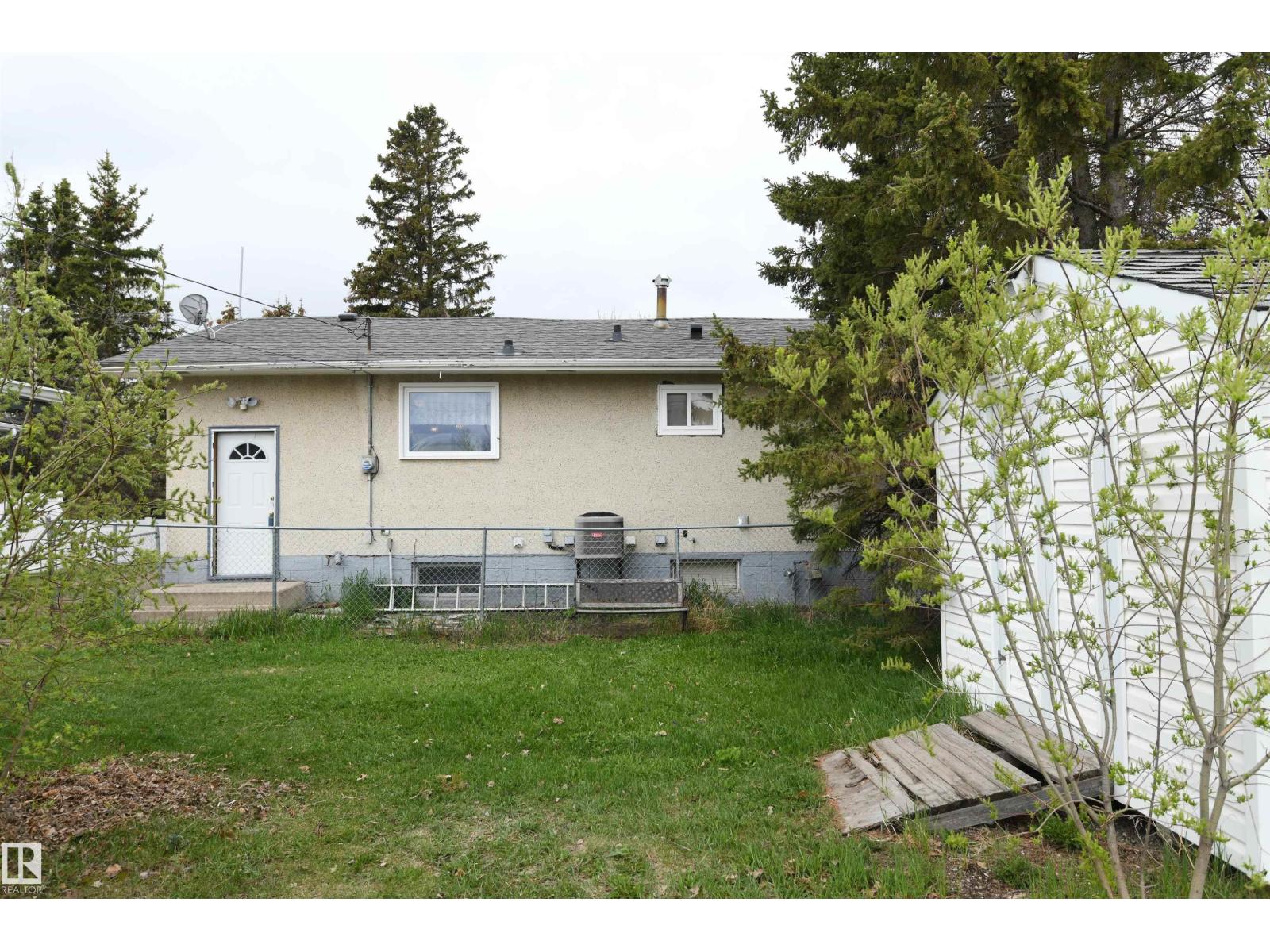 30 Prince Dr Property Photo 6
