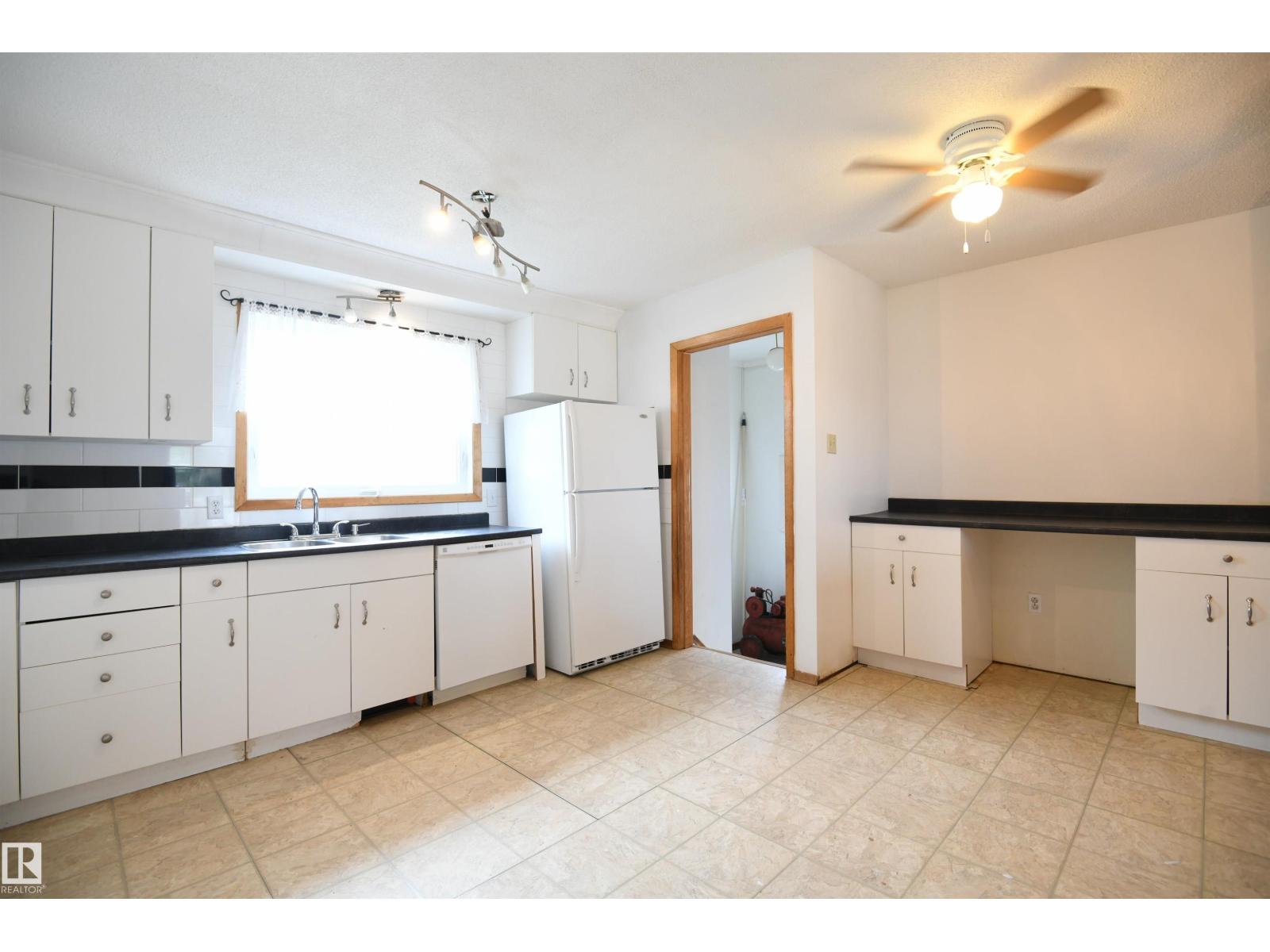 30 Prince Dr Property Photo 26