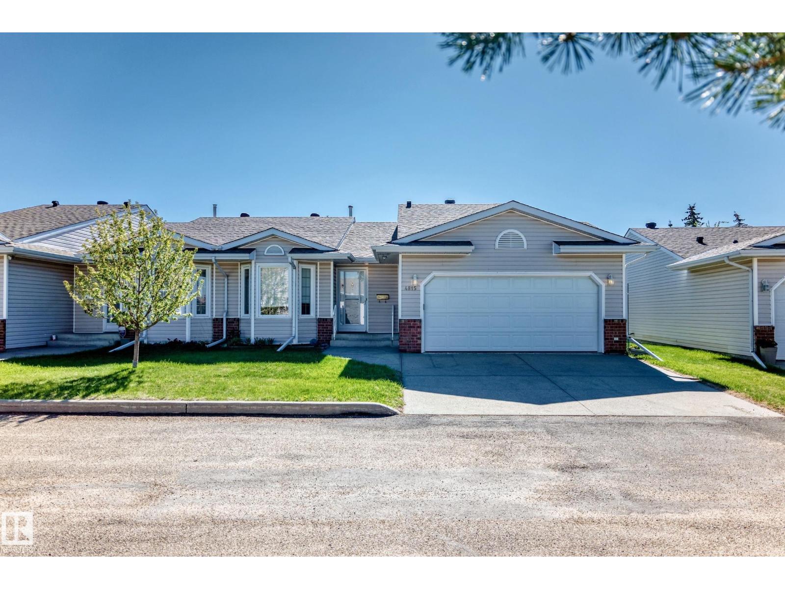 4815 32 Av Nw Property Photo 2