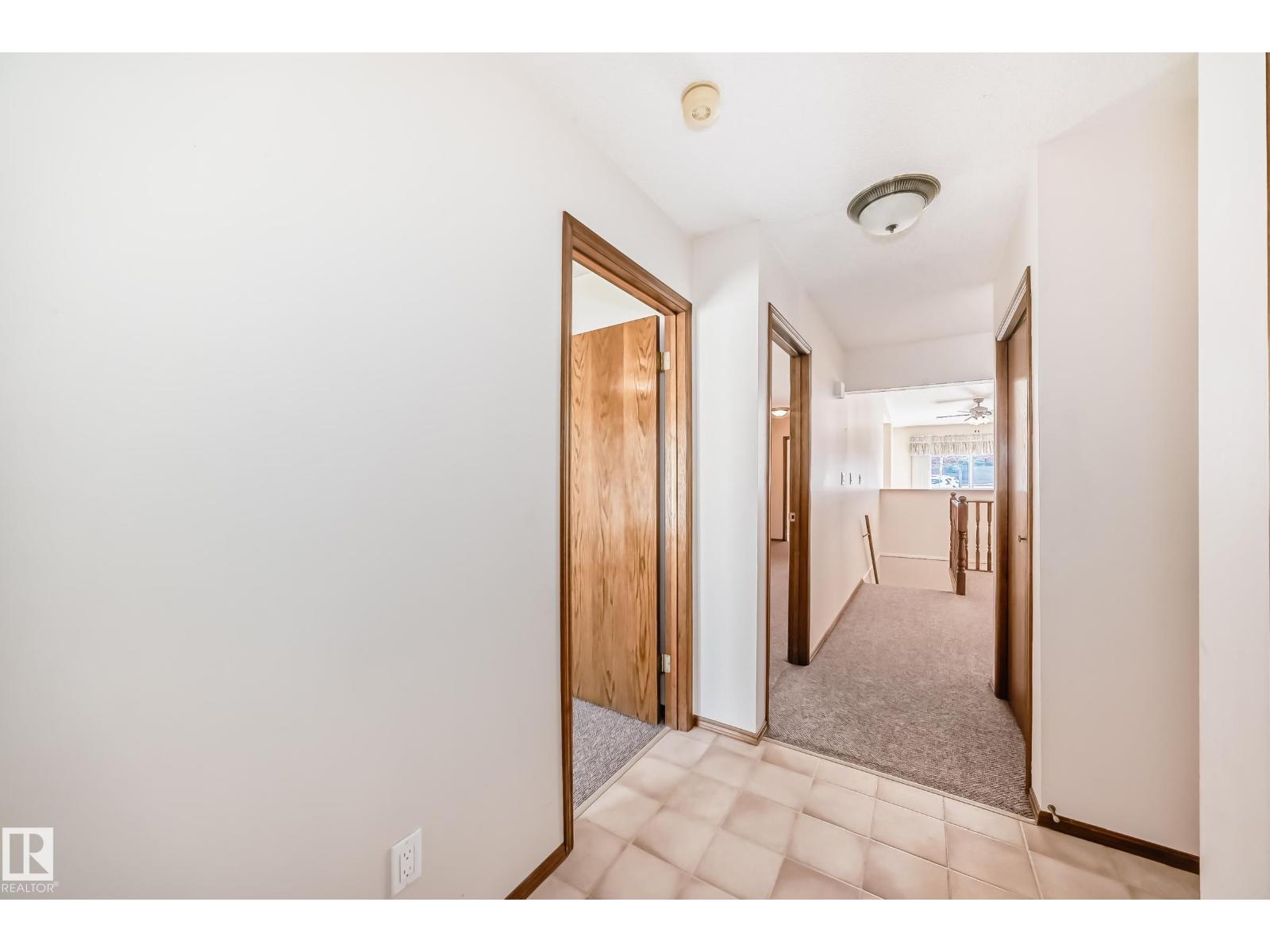 4815 32 Av Nw Property Photo 5
