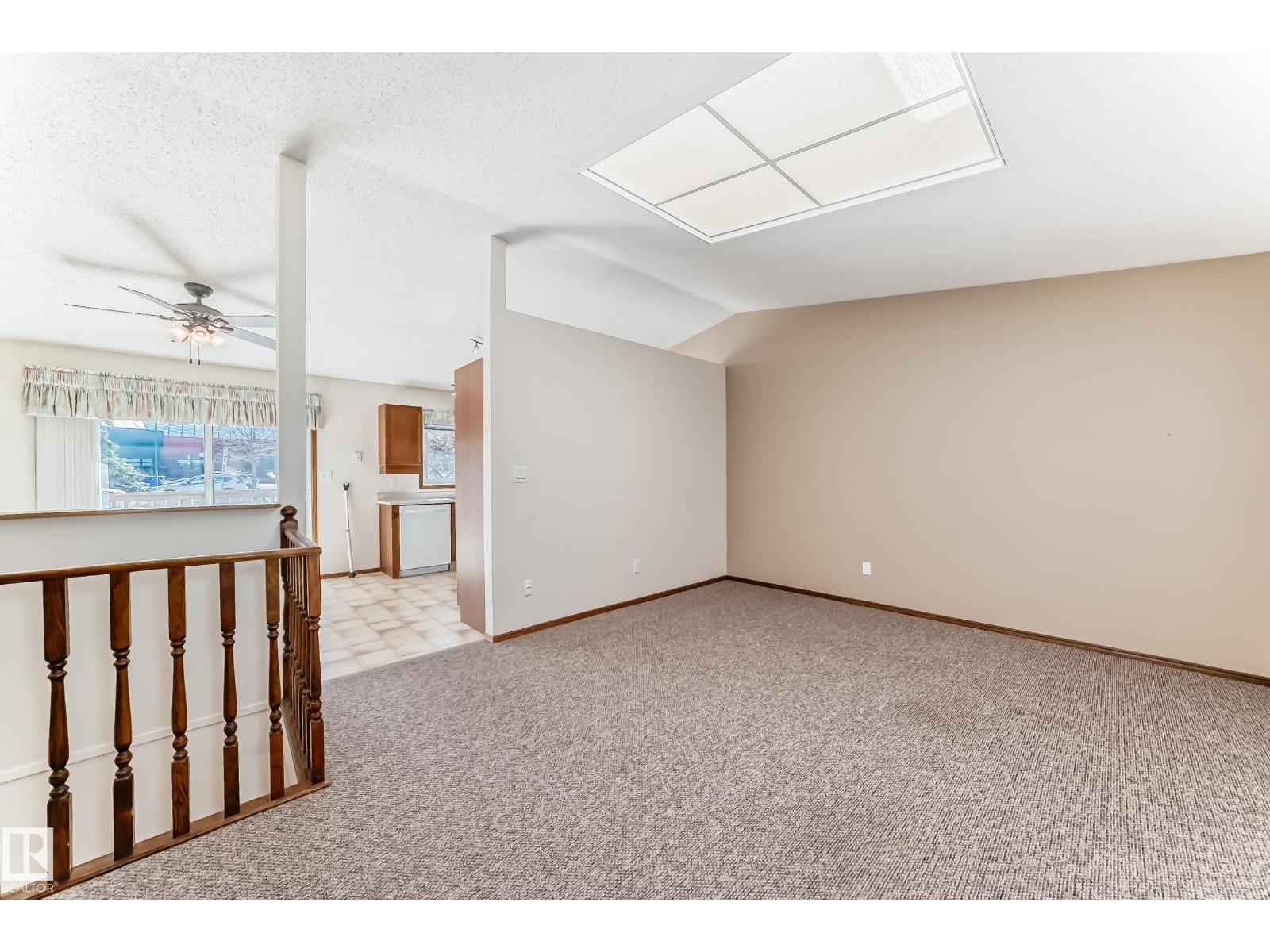 4815 32 Av Nw Property Photo 12