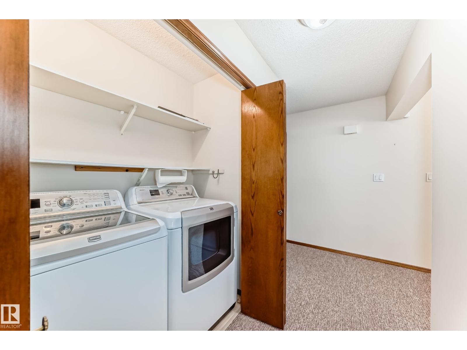 4815 32 Av Nw Property Photo 27