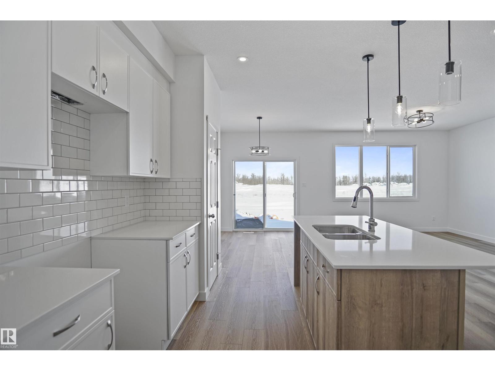 6327 175 Av Nw Property Photo 10