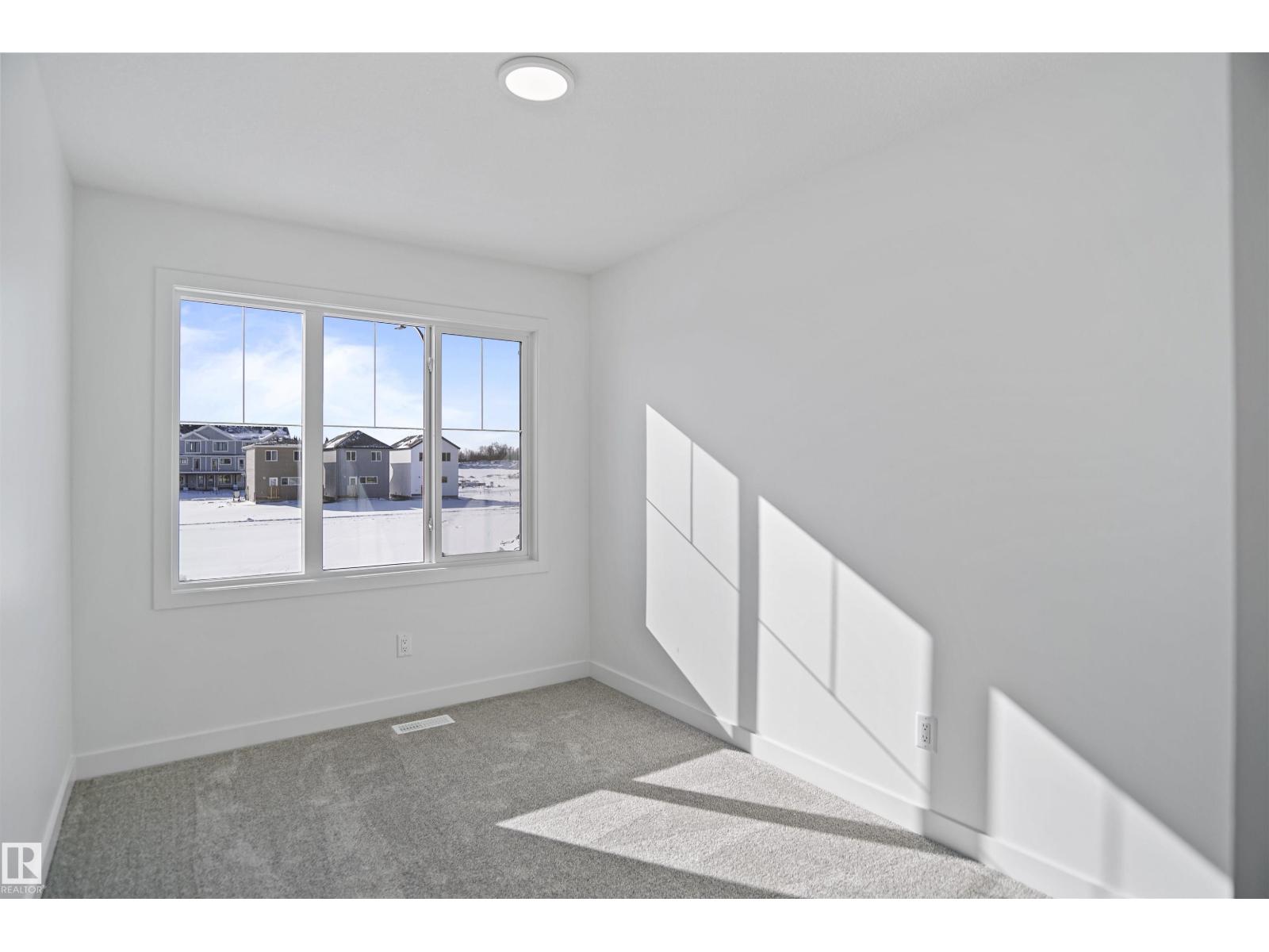 6327 175 Av Nw Property Photo 24
