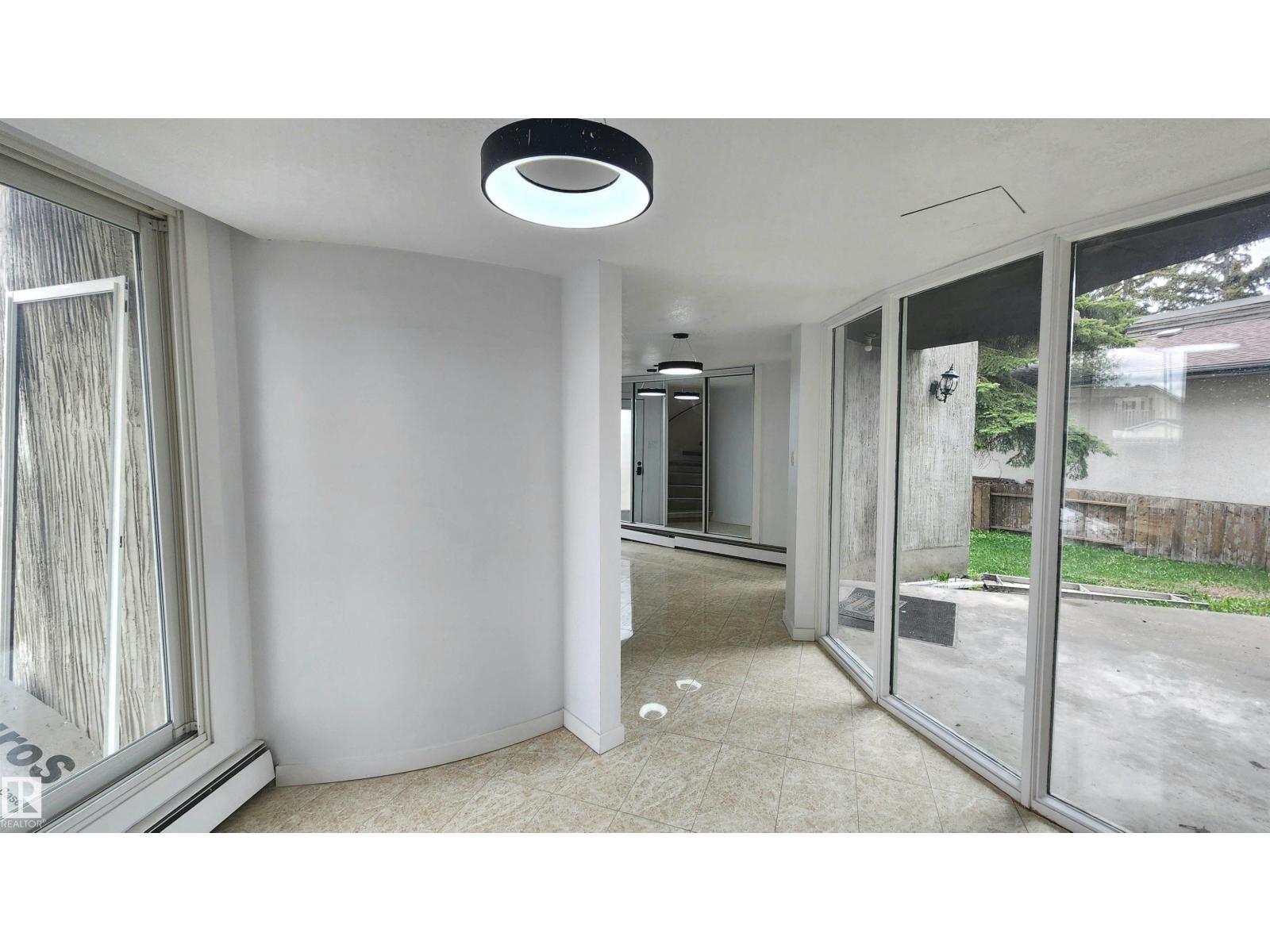 9535 147 Av Nw Property Photo 5