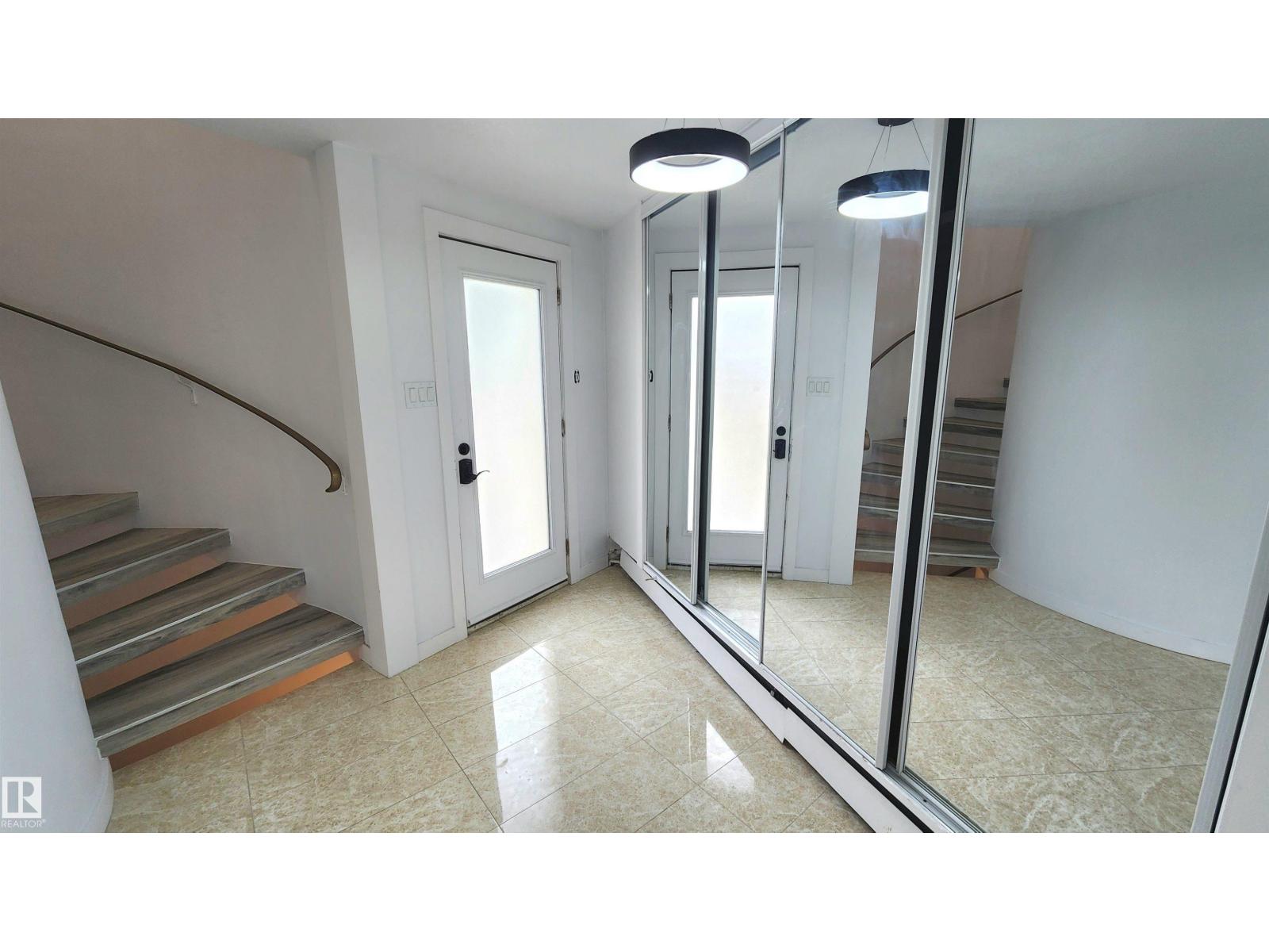 9535 147 Av Nw Property Photo 6