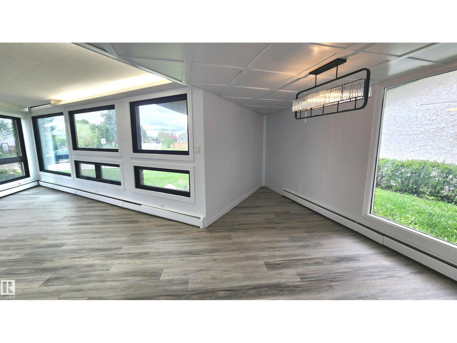 9535 147 Av Nw Property Photo 11