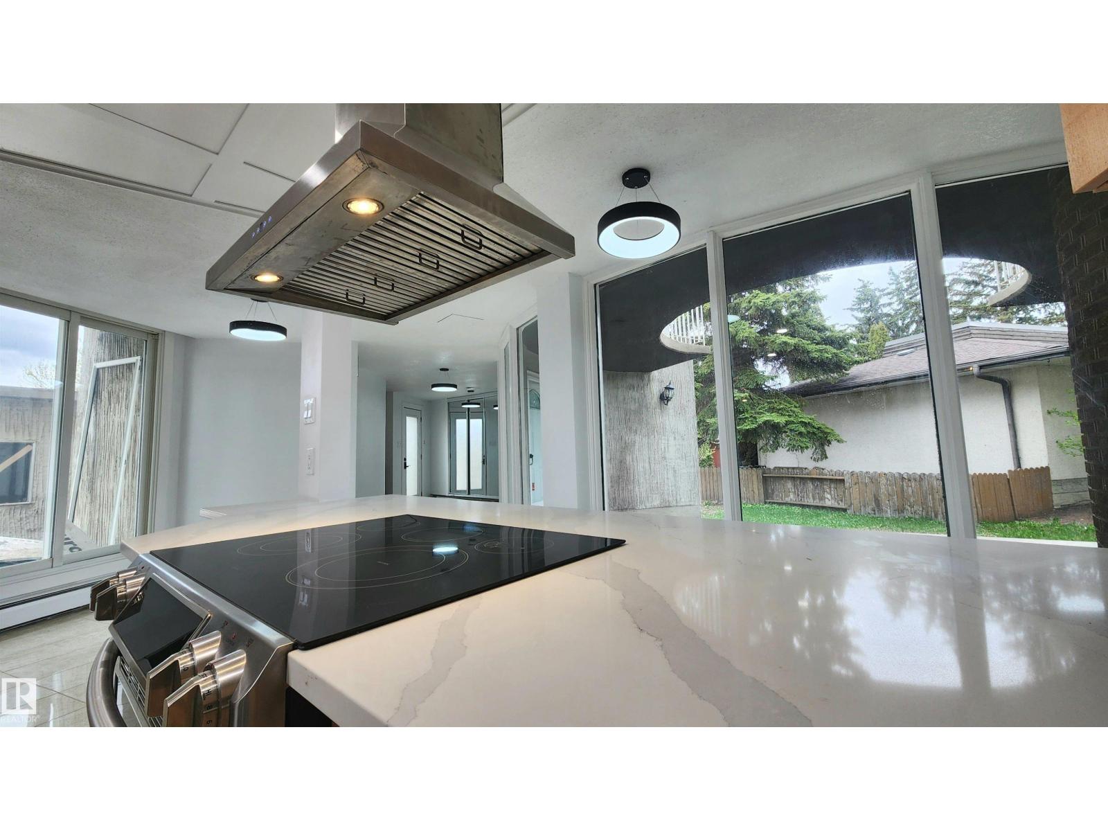 9535 147 Av Nw Property Photo 12