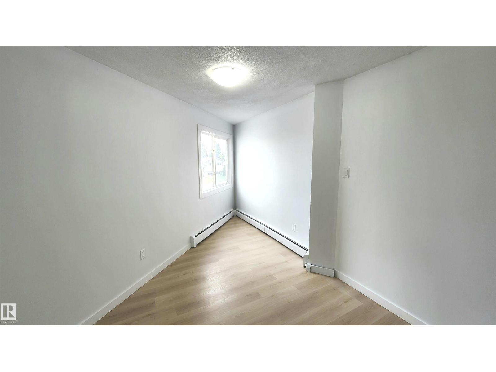 9535 147 Av Nw Property Photo 26