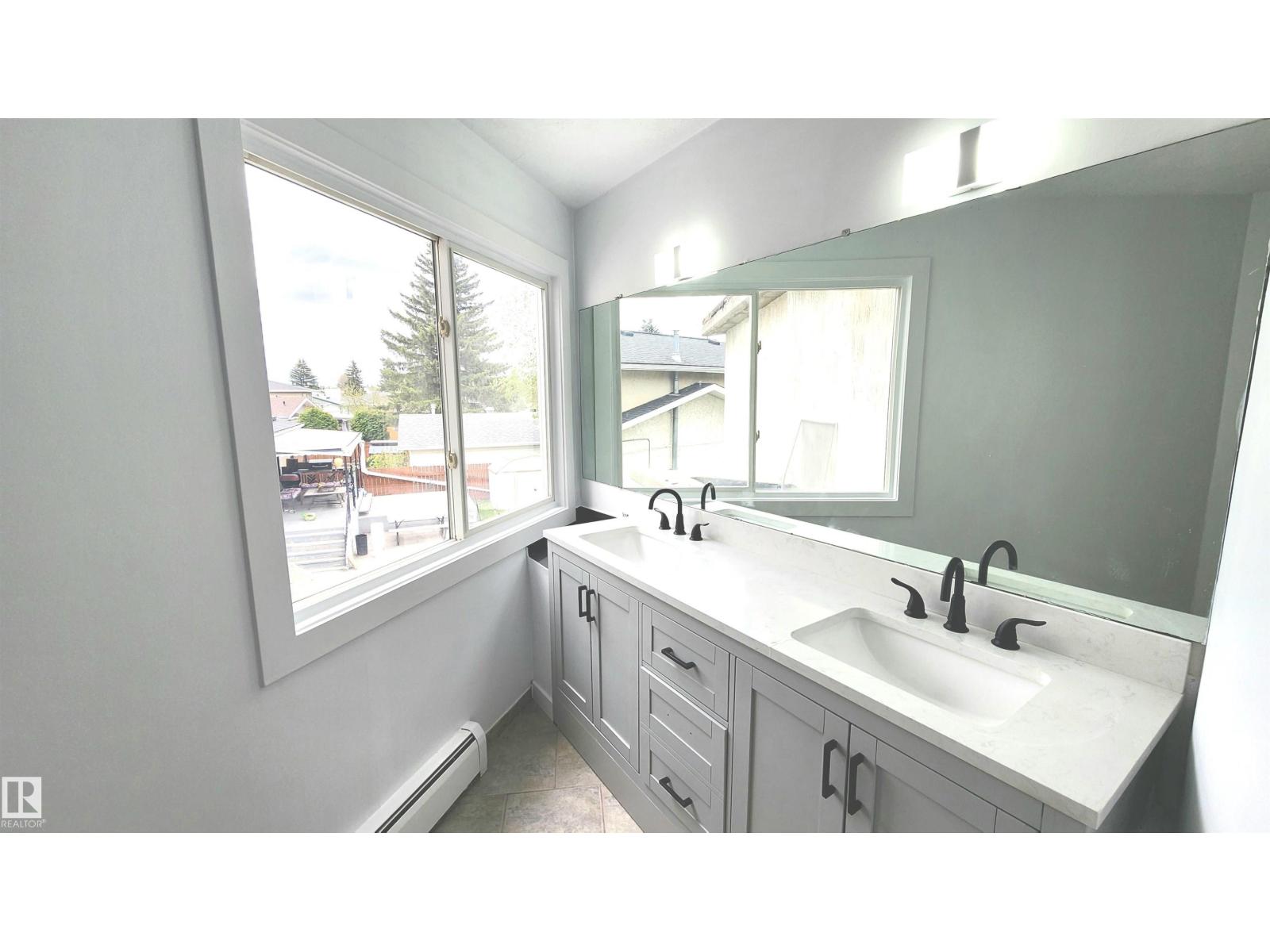 9535 147 Av Nw Property Photo 34