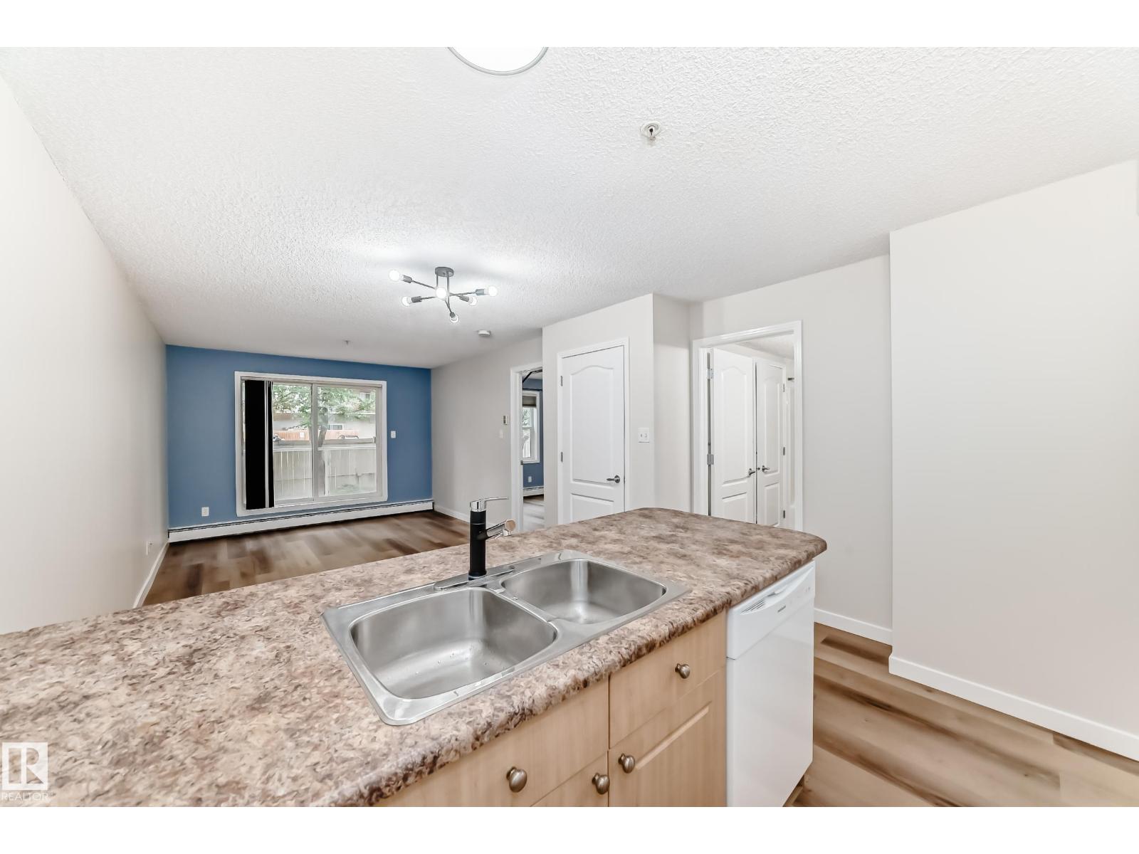#108 12838 65 St Nw Property Photo 6