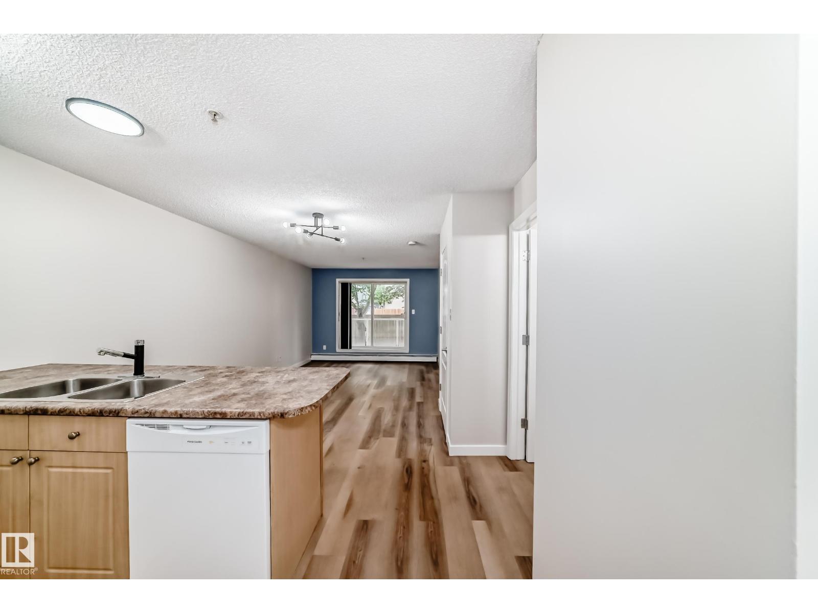 #108 12838 65 St Nw Property Photo 7