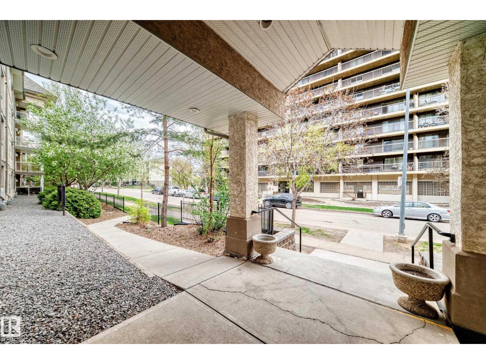 #108 12838 65 St Nw Property Photo 41
