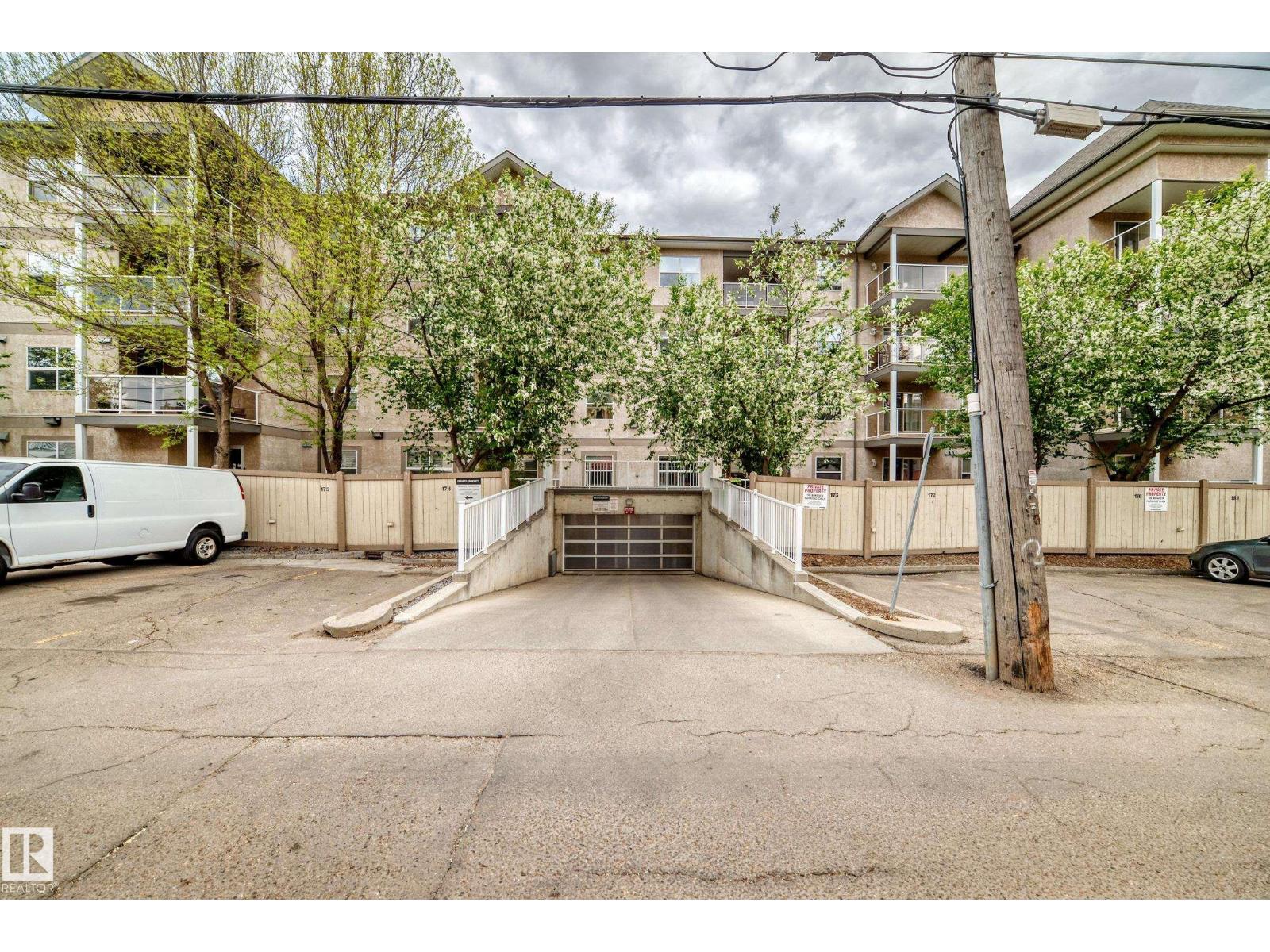 #108 12838 65 St Nw Property Photo 43