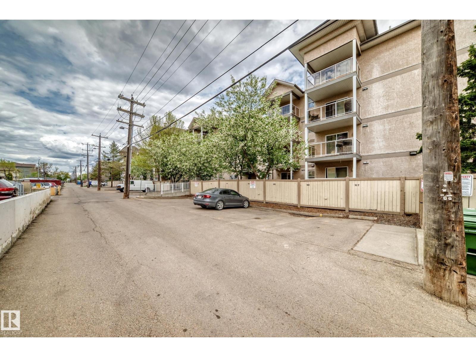 #108 12838 65 St Nw Property Photo 44