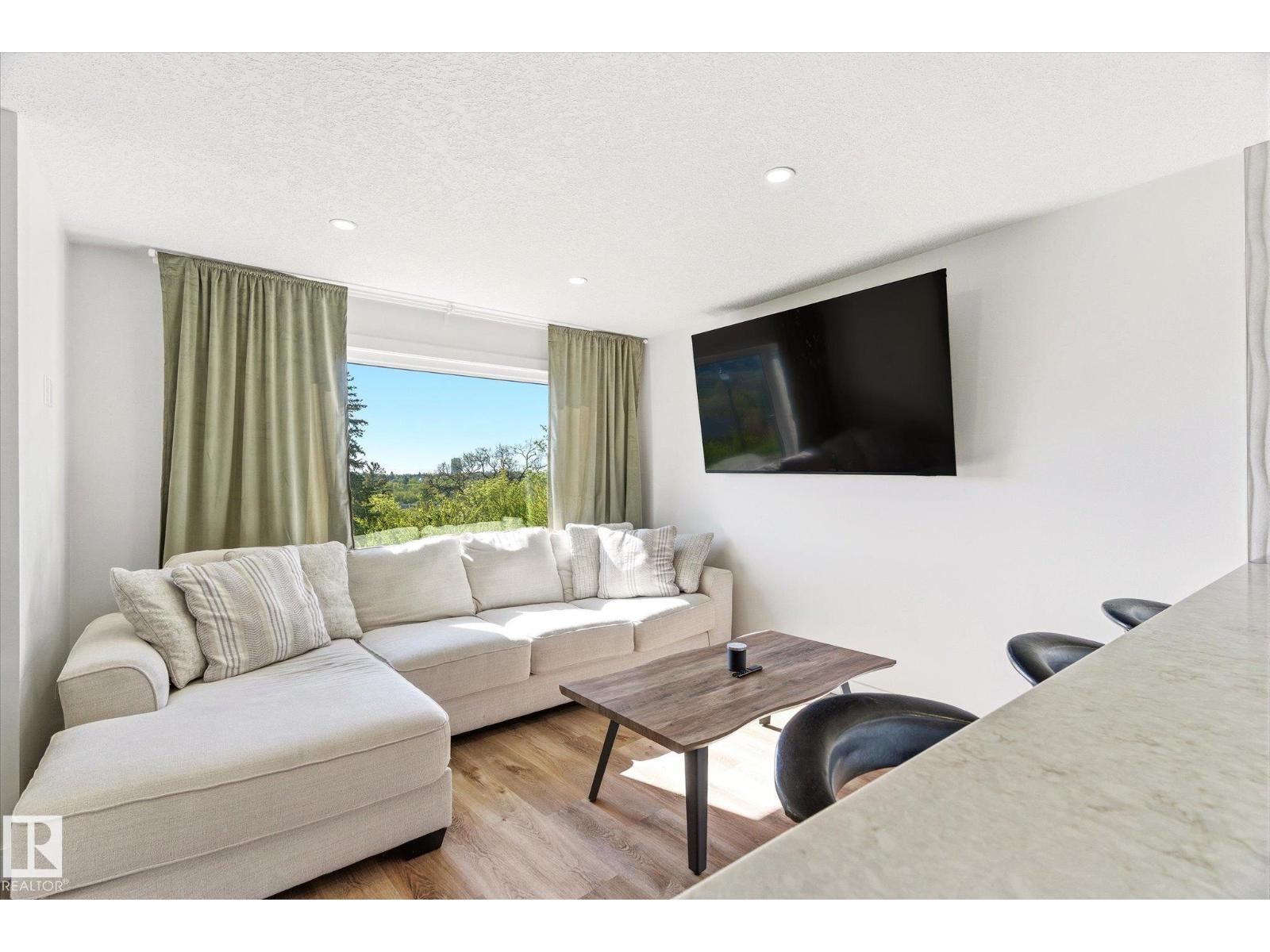#108 10105 95 St Nw Property Photo 13