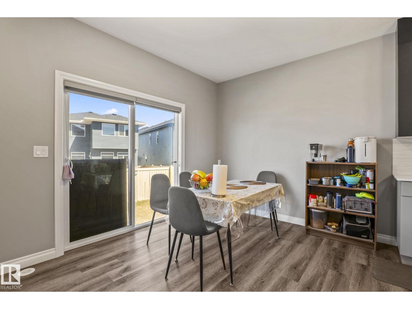 5142 23a Av Sw Property Photo 12