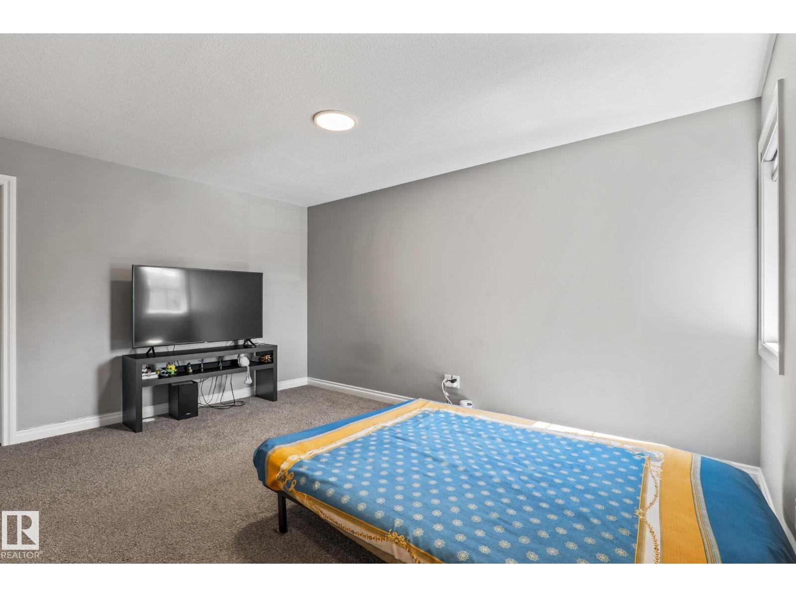 5142 23a Av Sw Property Photo 15