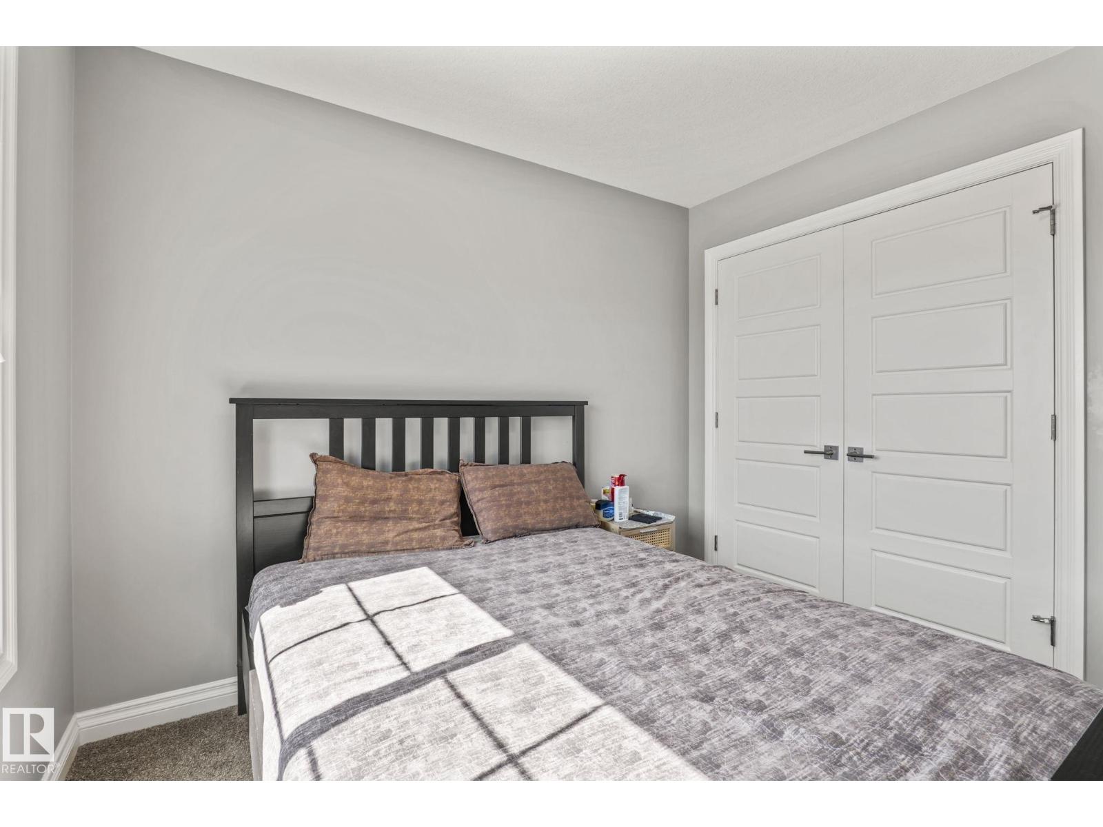 5142 23a Av Sw Property Photo 20