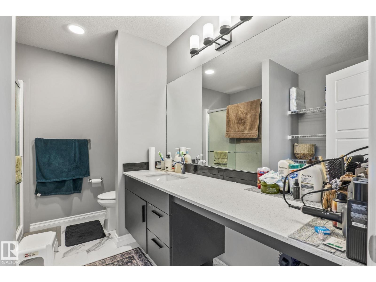 5142 23a Av Sw Property Photo 23