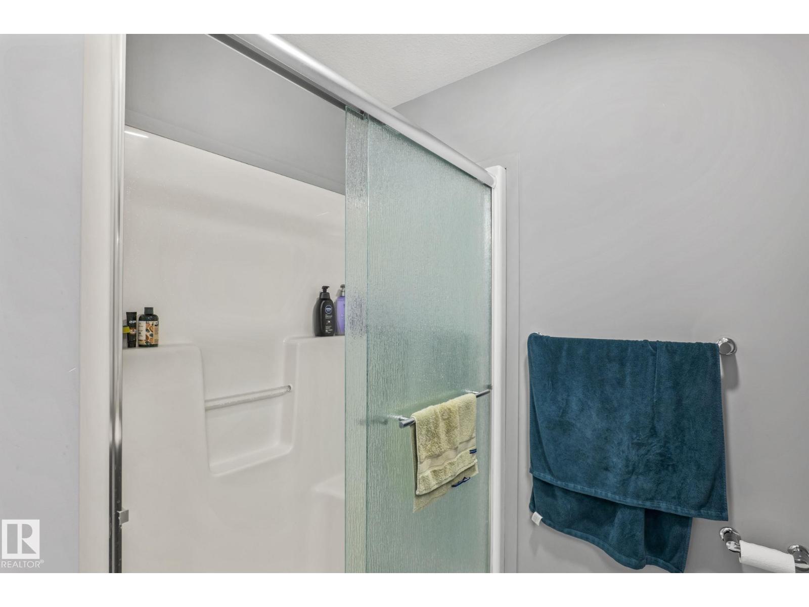 5142 23a Av Sw Property Photo 24