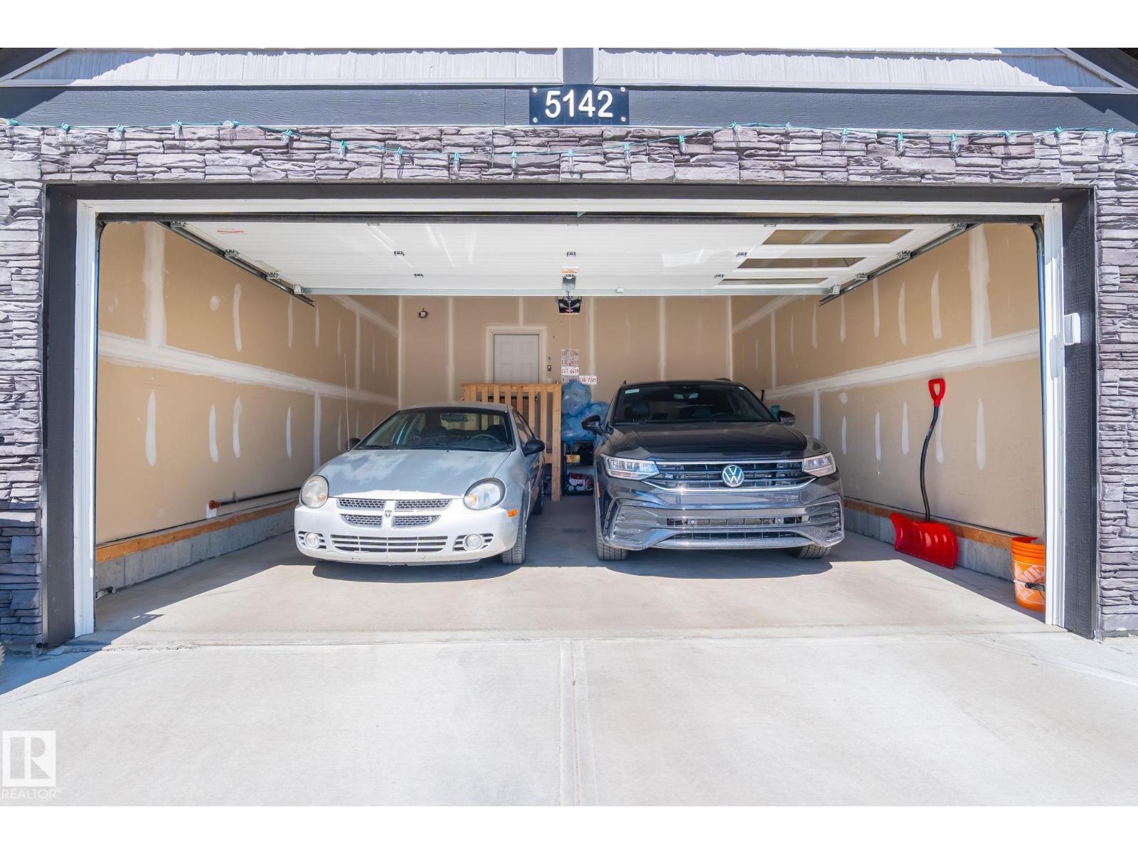 5142 23a Av Sw Property Photo 30