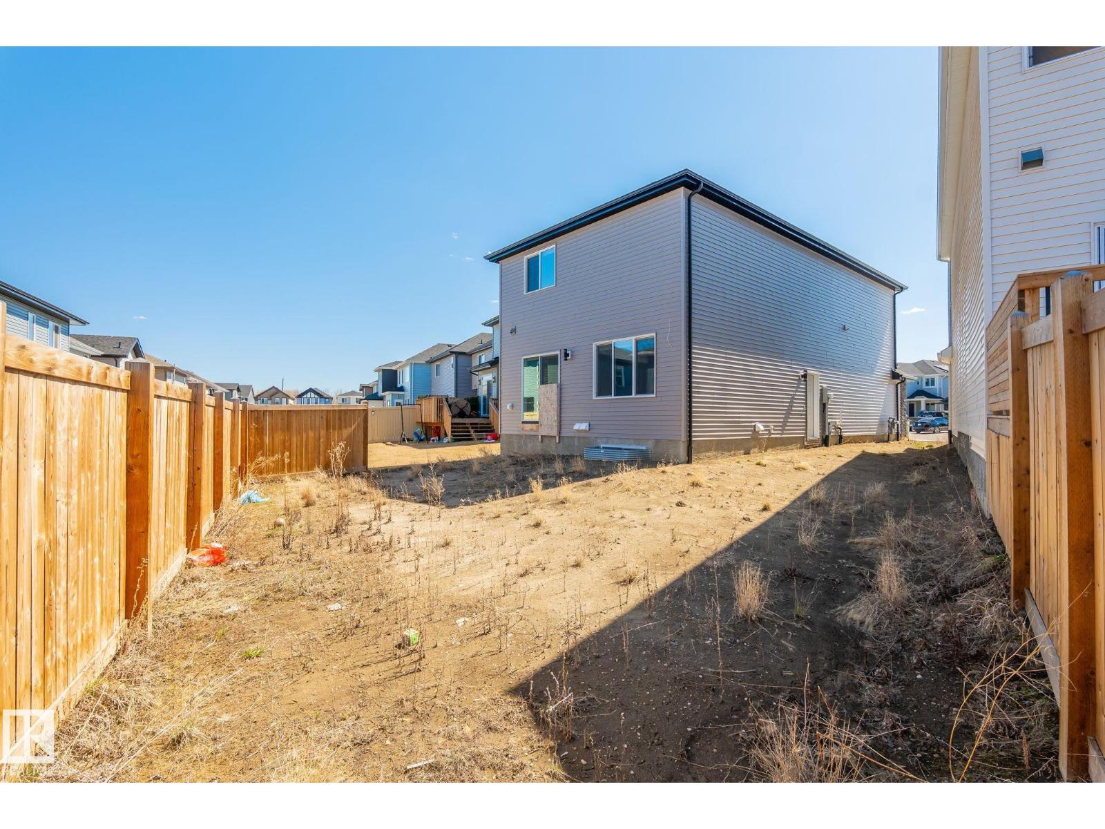 5142 23a Av Sw Property Photo 32