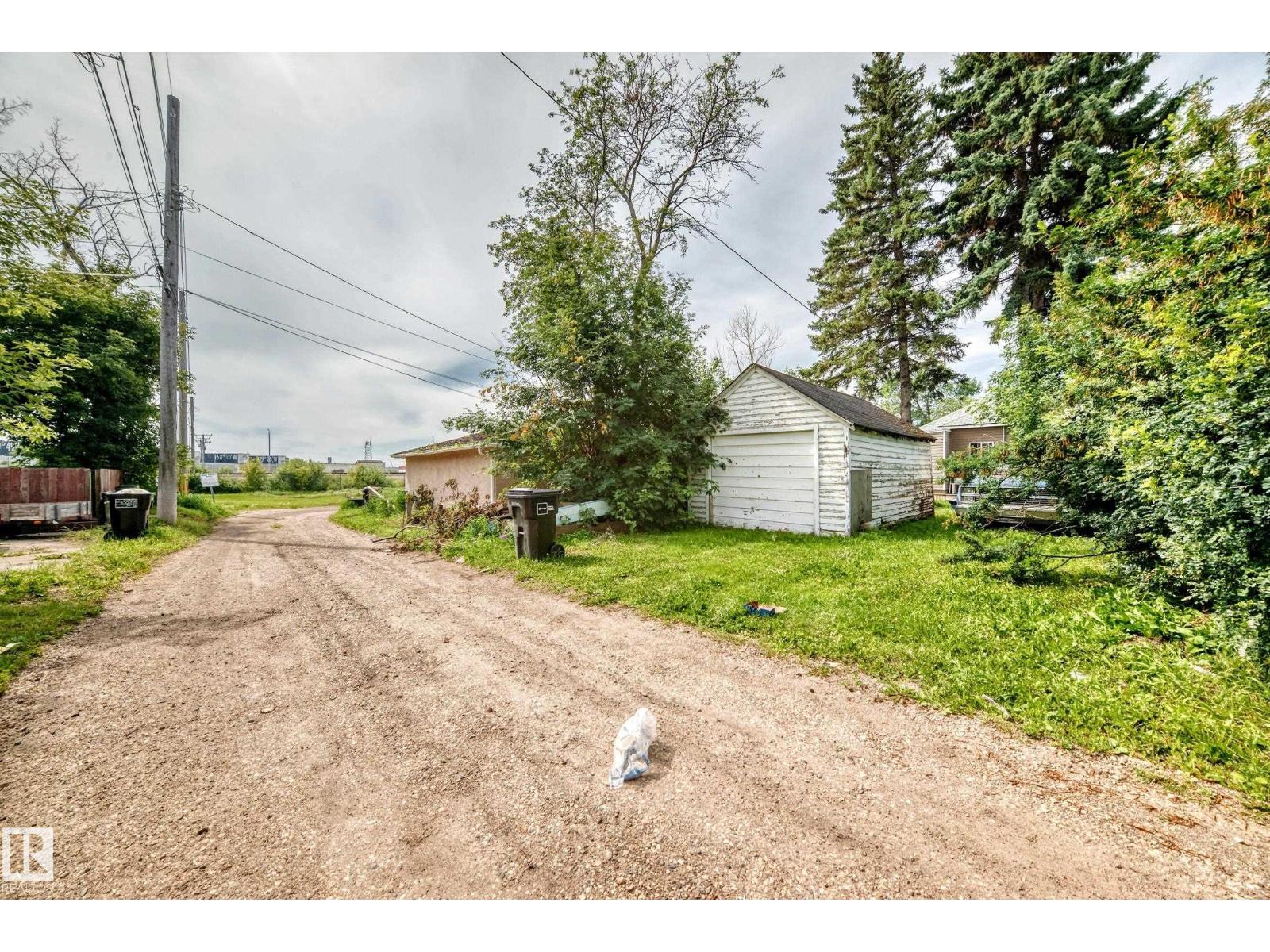 12627 71 St Nw Property Photo 37