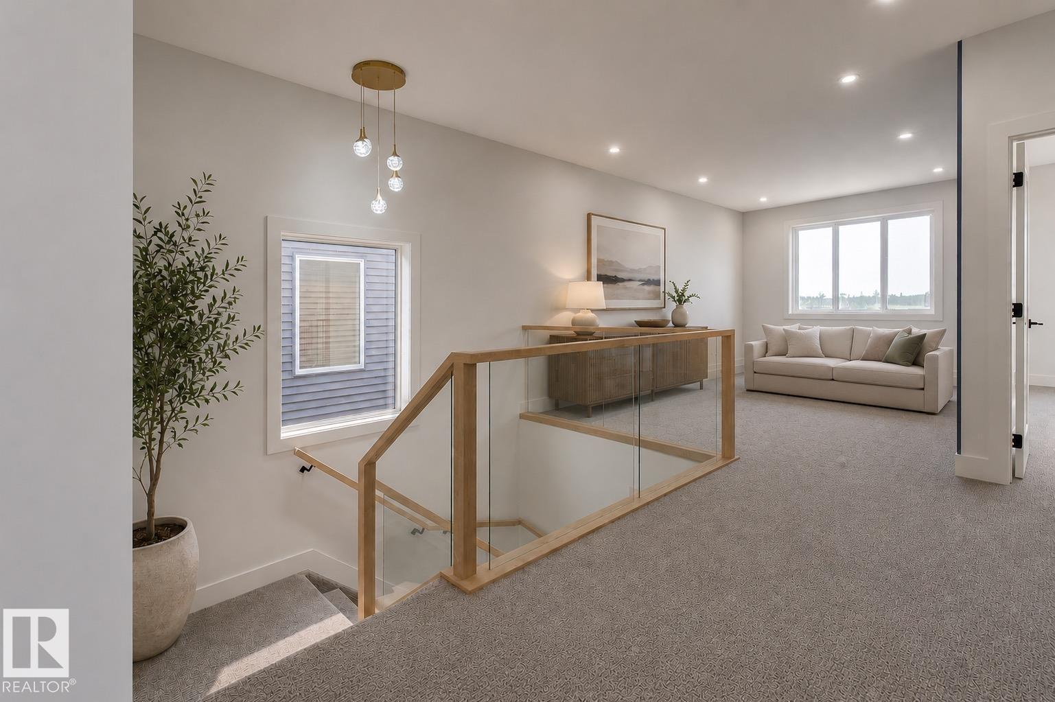 4727 17 Av Sw Property Photo 20