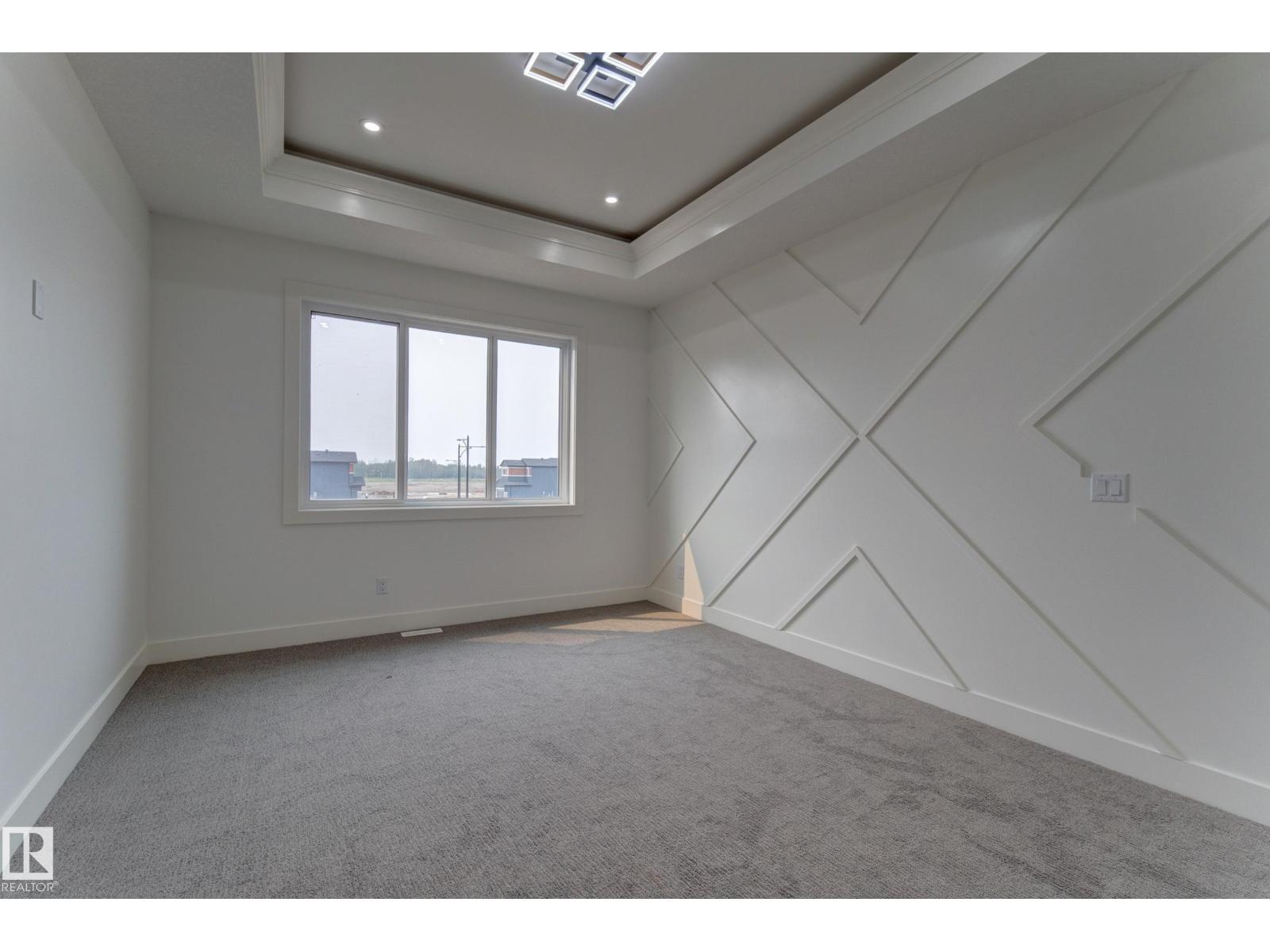 4727 17 Av Sw Property Photo 38