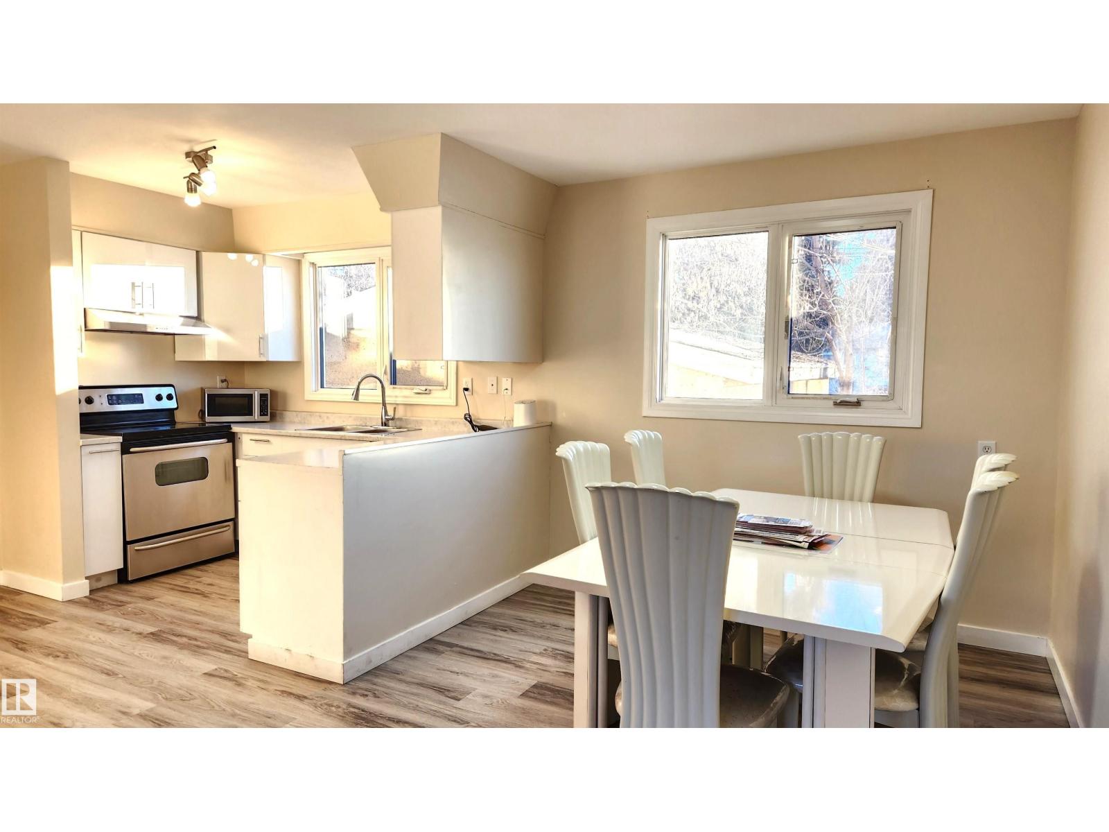 4709 106 St Nw Property Photo 8